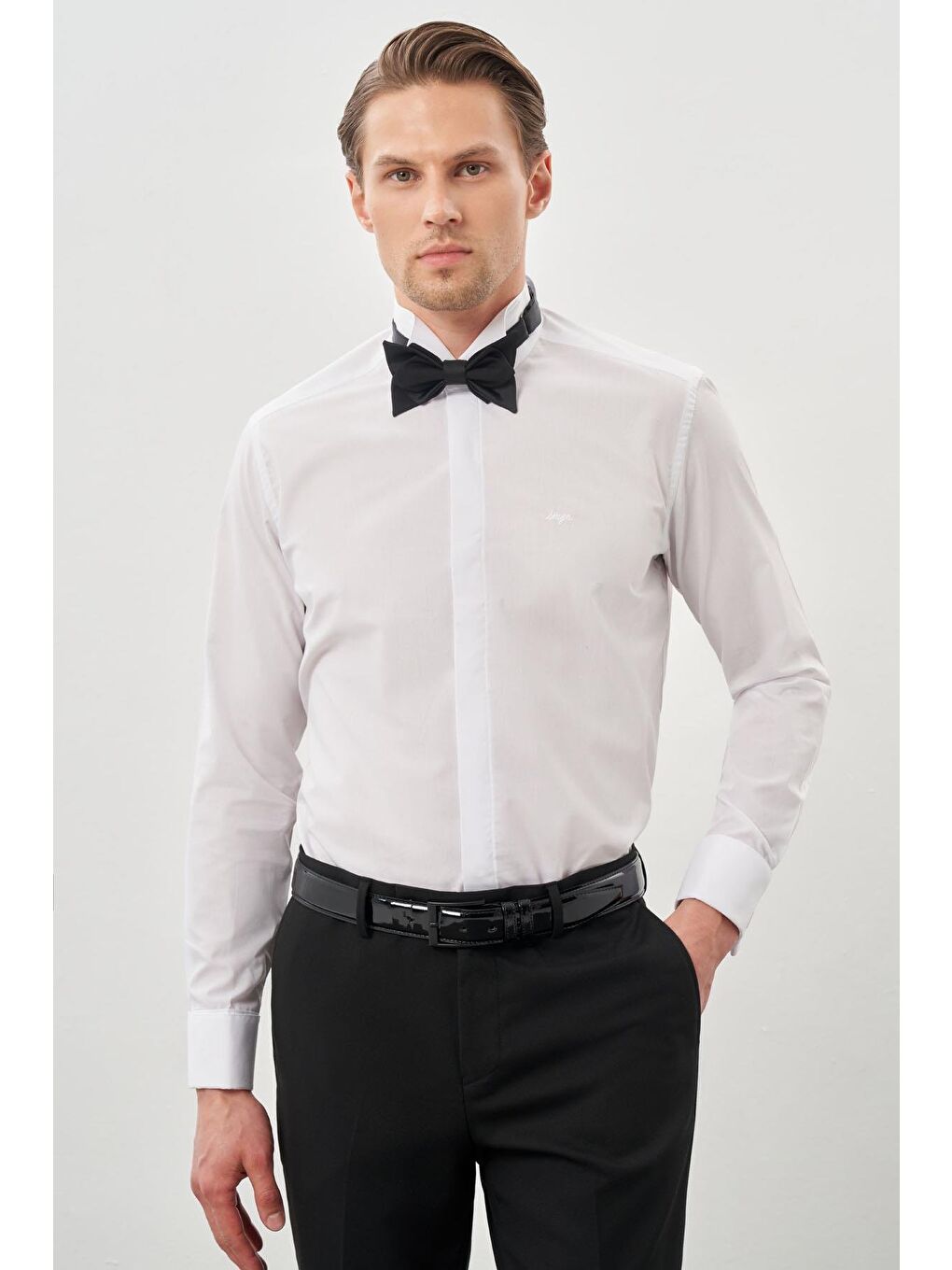 Beyaz Uzun Kol Düz Bez Ayağı Ata Yaka Cepsiz Pamuklu Basic Slim Fit Büyük Beden Gömlek 1004245060