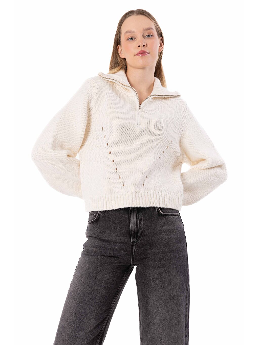 Dublin - Yakası Fermuar Detaylı Dik Yaka Triko Kazak - Ekru Renk