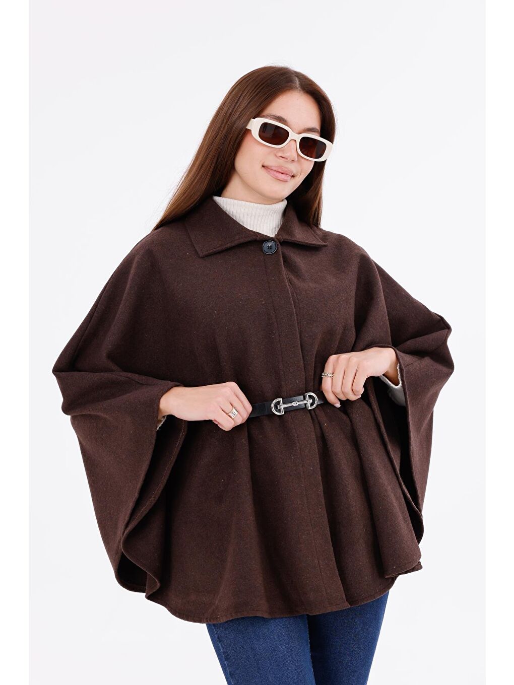 Kahverengi Kadın Tok Duruşlu Pelüş Panço – Tokalı Bel Detaylı Sıcak Tutan Kışlık Dış Giyim