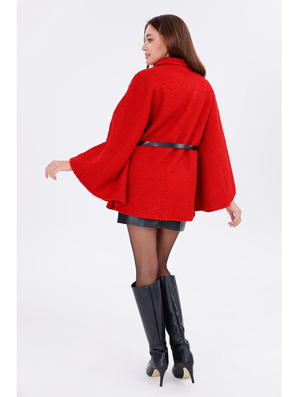 Kırmızı Kadın Buklet Kumaşlı Tokalı Bel Detaylı Panço – Sıcak Tutan Trend Kışlık Dış Giyim-7