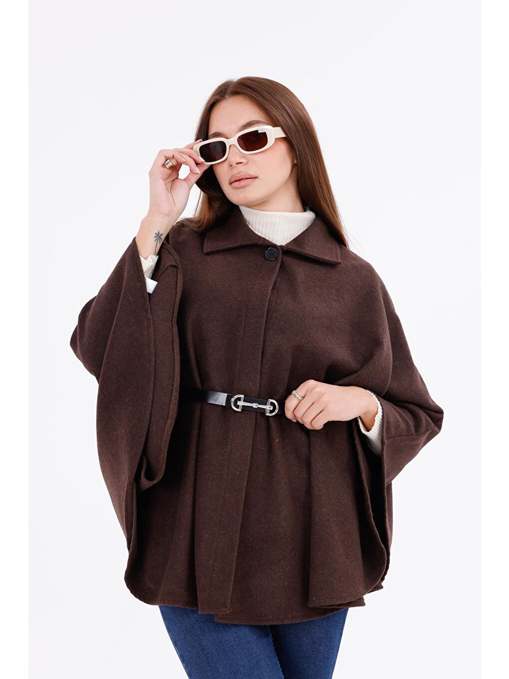 Kahverengi Kadın Tok Duruşlu Pelüş Panço – Tokalı Bel Detaylı Sıcak Tutan Kışlık Dış Giyim-1