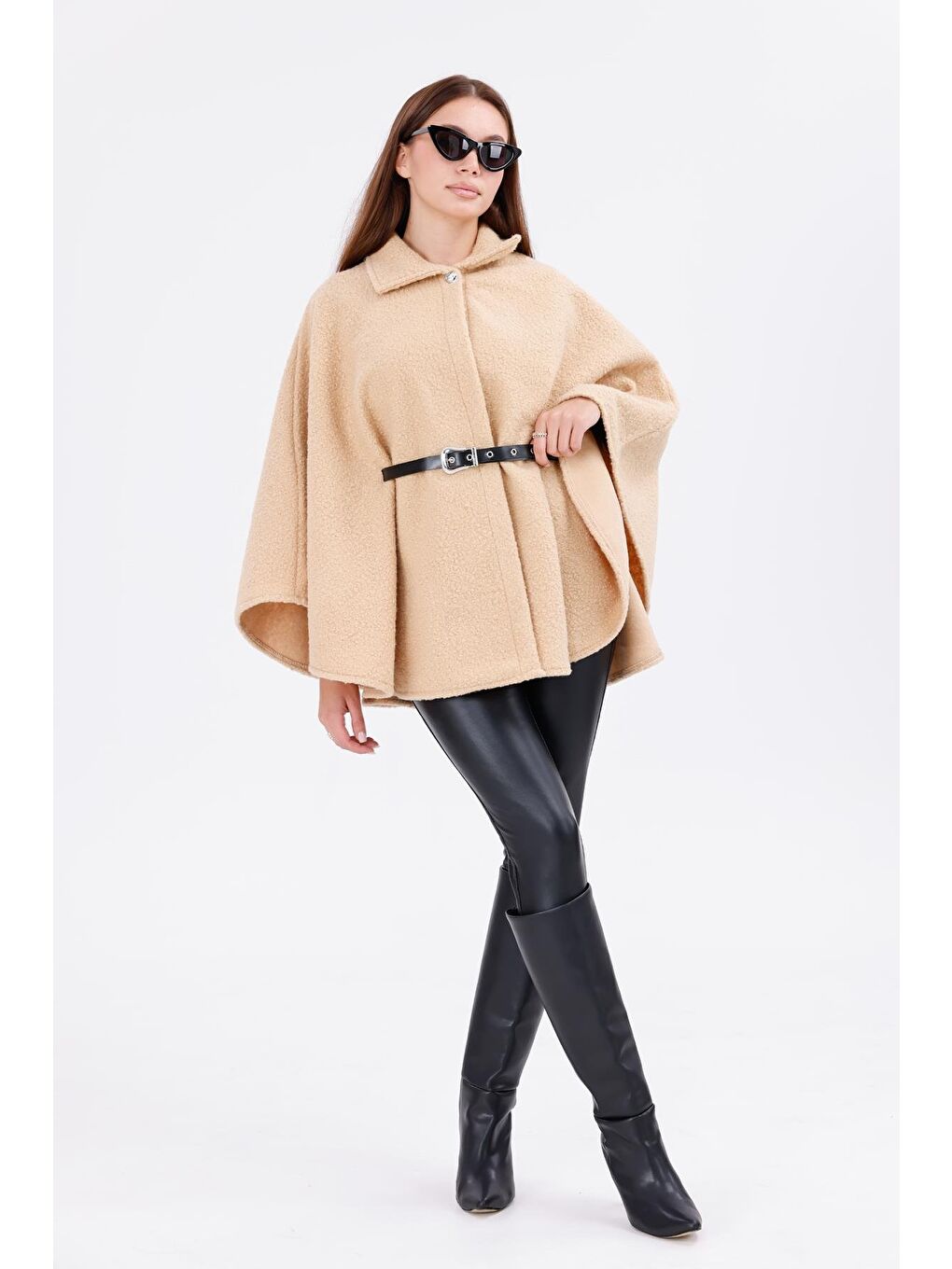 Bej Kadın Buklet Kumaşlı Tokalı Bel Detaylı Panço – Sıcak Tutan Trend Kışlık Dış Giyim-2