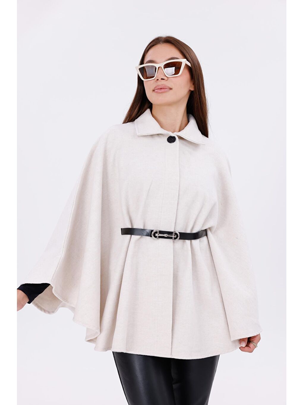 Bej Kadın Tok Duruşlu Pelüş Panço – Tokalı Bel Detaylı Sıcak Tutan Kışlık Dış Giyim-6