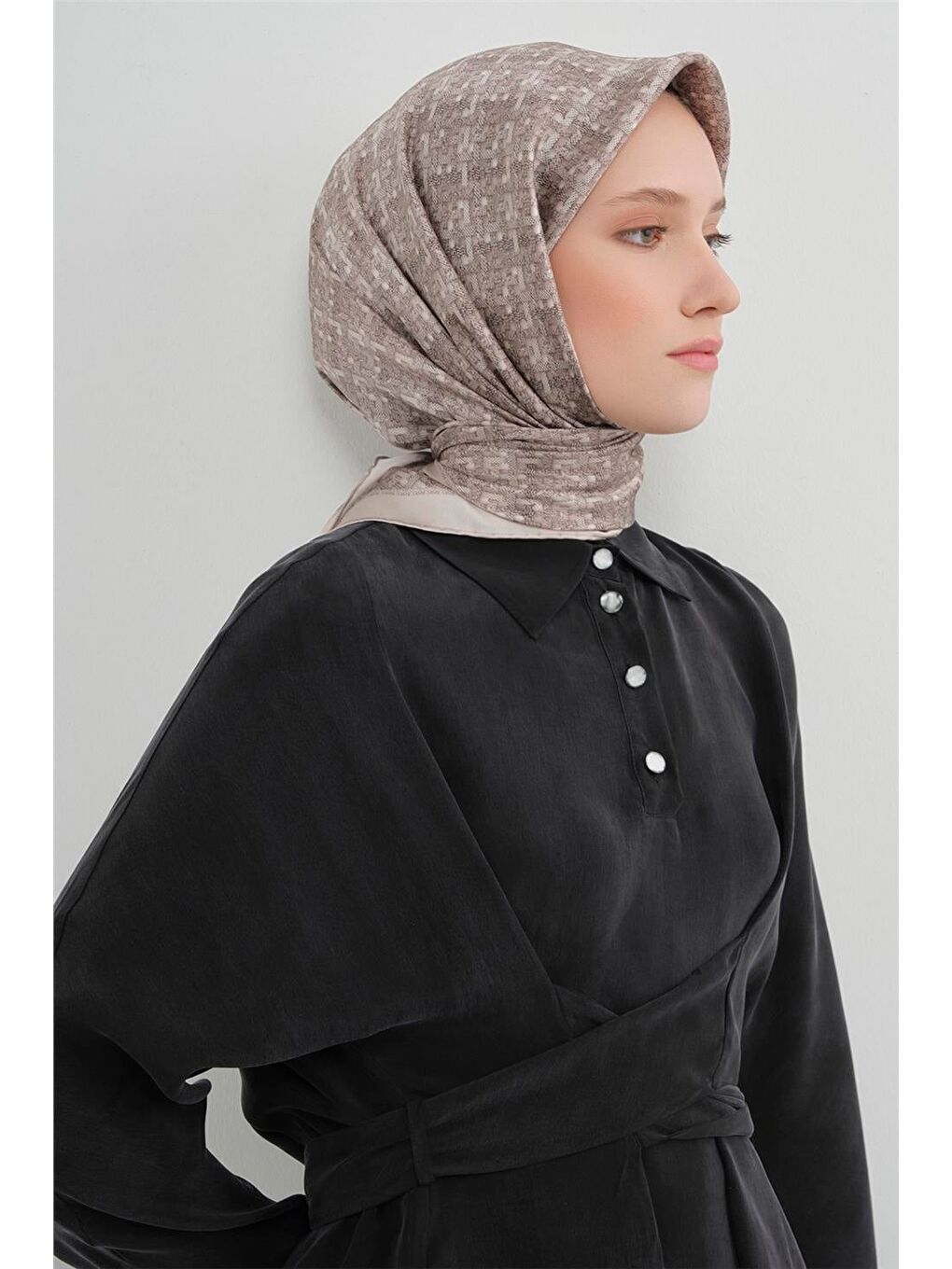 Bej Saf İpek Sura Eşarp 9405D 85-1