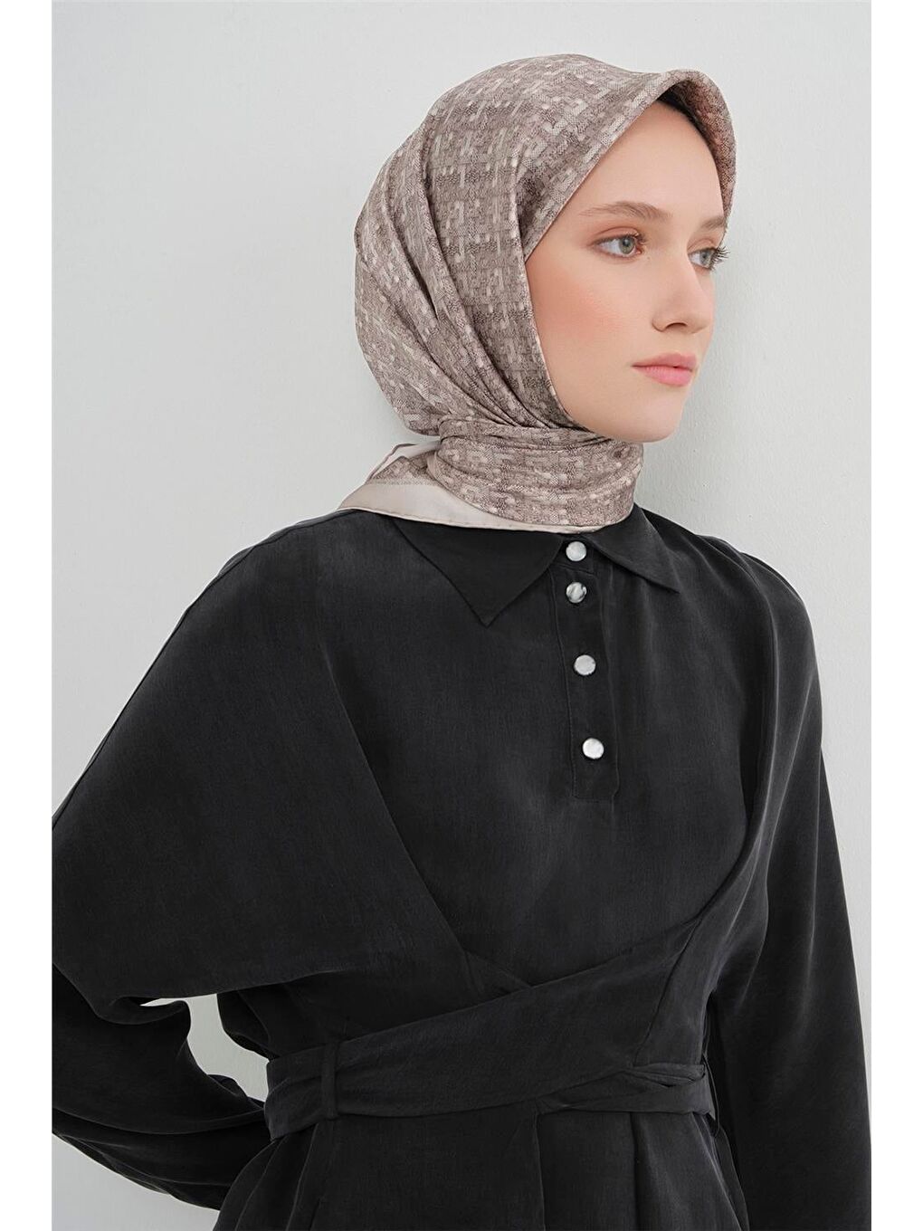 Bej Saf İpek Sura Eşarp 9405D 85-2