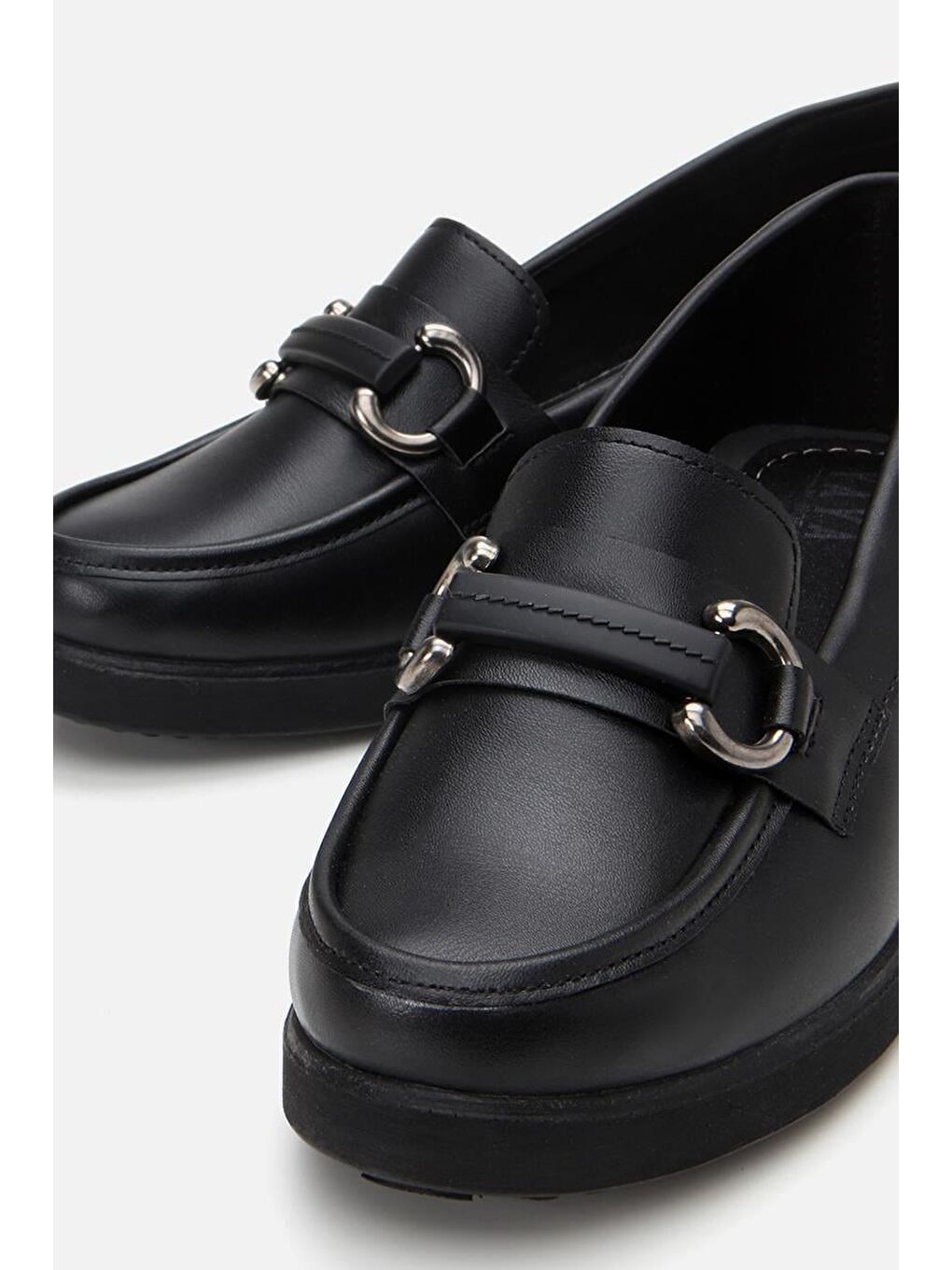 Kadın Siyah Tokalı Günlük Loafer-4