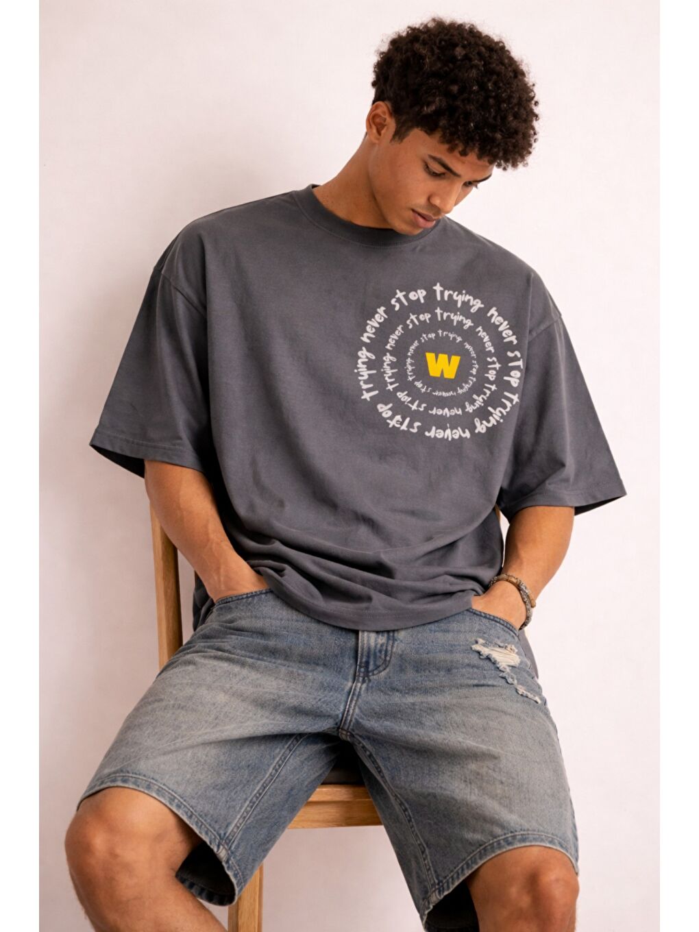 Gri Erkek Oversize Tişört Never Stop Trying Baskılı Salaş Kalıp-1