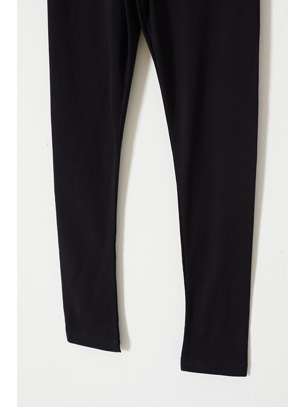 Siyah Çiçek Nakış Detaylı Kız Çocuk Tayt 18306-3