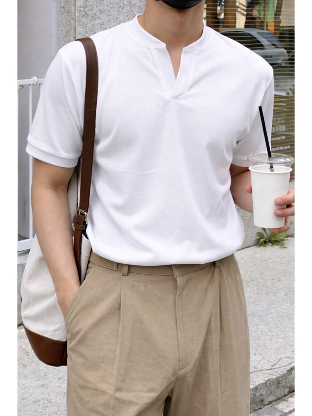 Beyaz Erkek Hakim Yaka Basic Tişört – ve Rahat