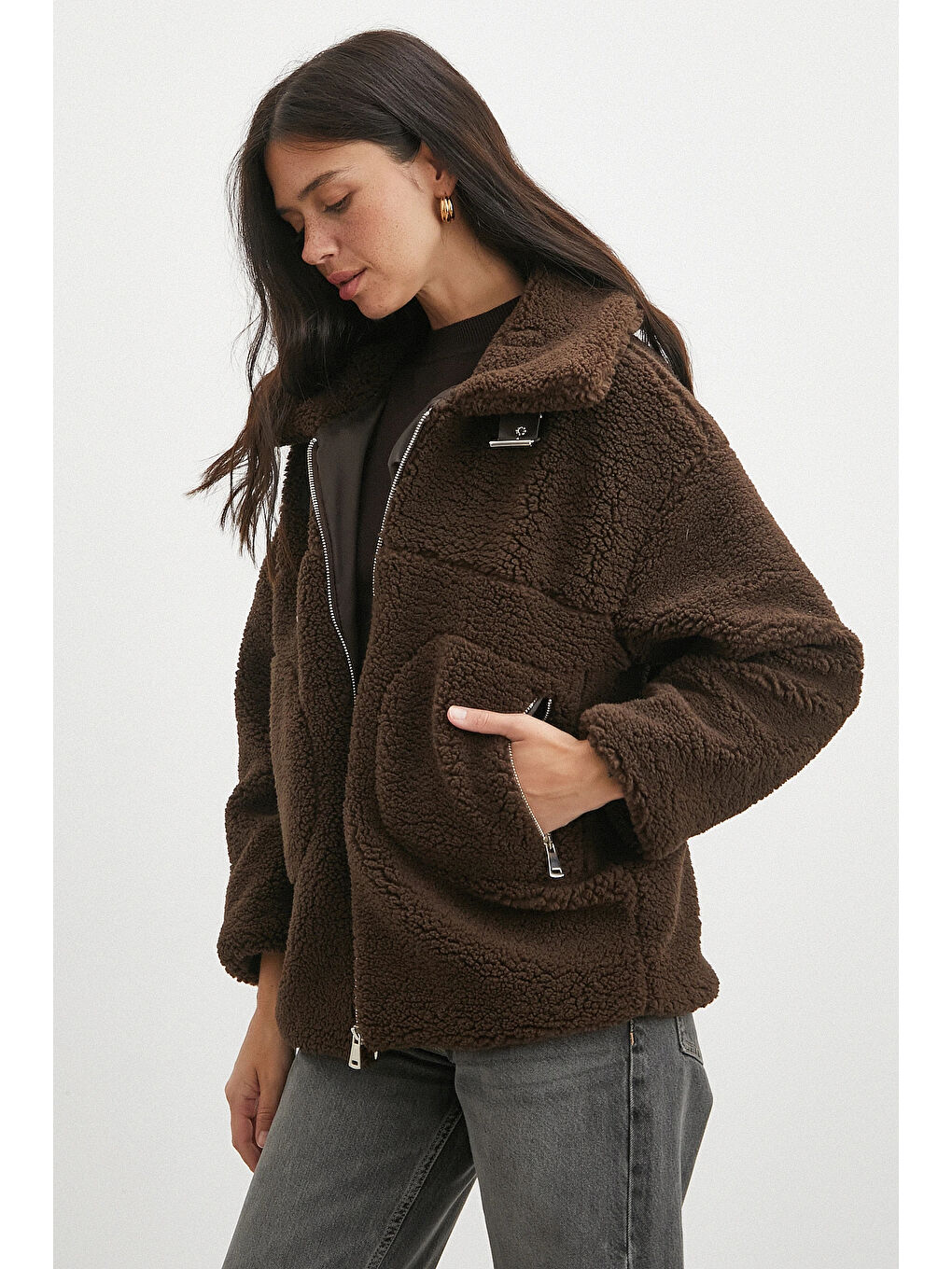 Karışık Yaka Detaylı Pelüş Mont Kahve-2