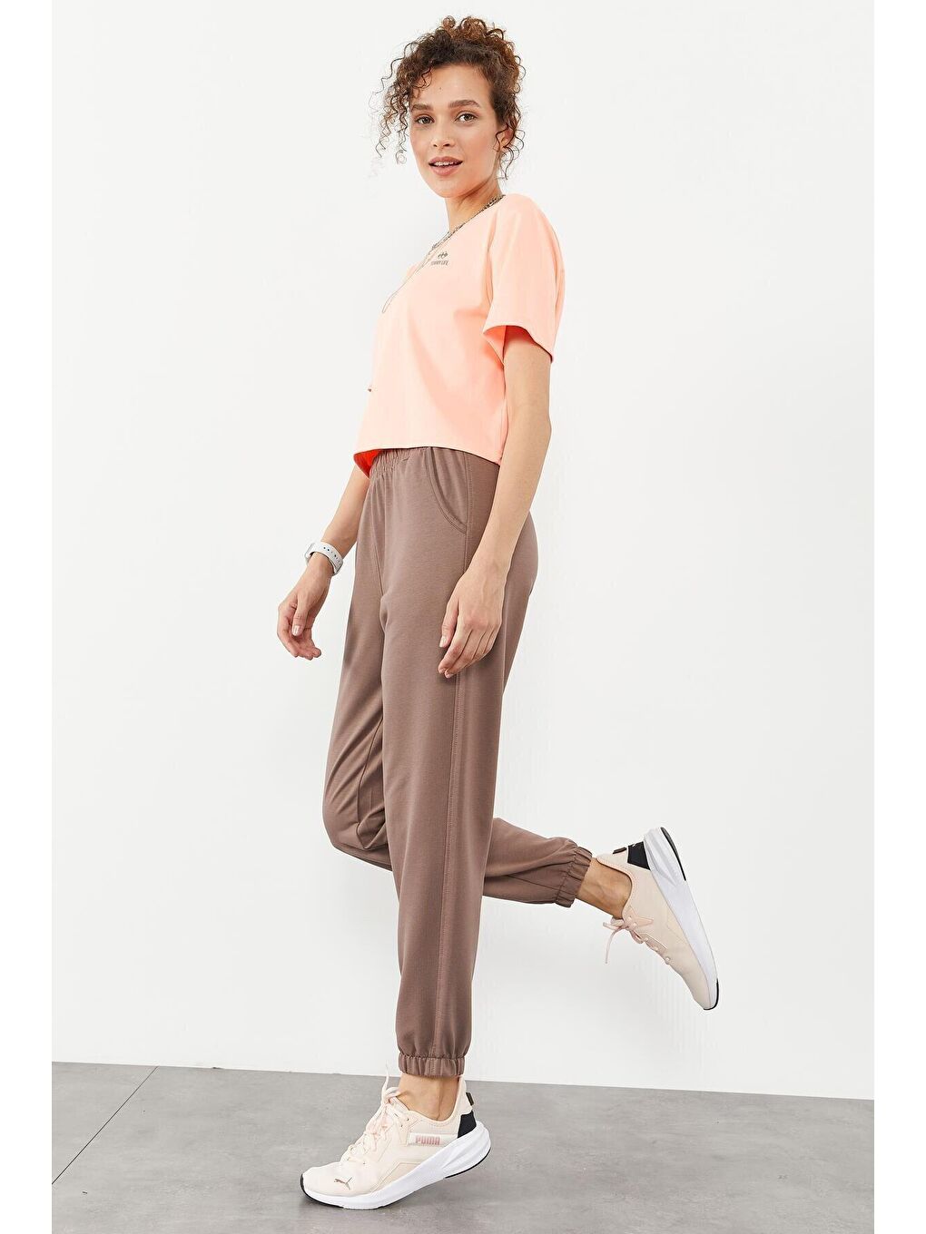 Kahverengi Toprak Cepli Yüksek Bel Rahat Form Lastik Paça Kadın Eşofman Alt - 94583-2