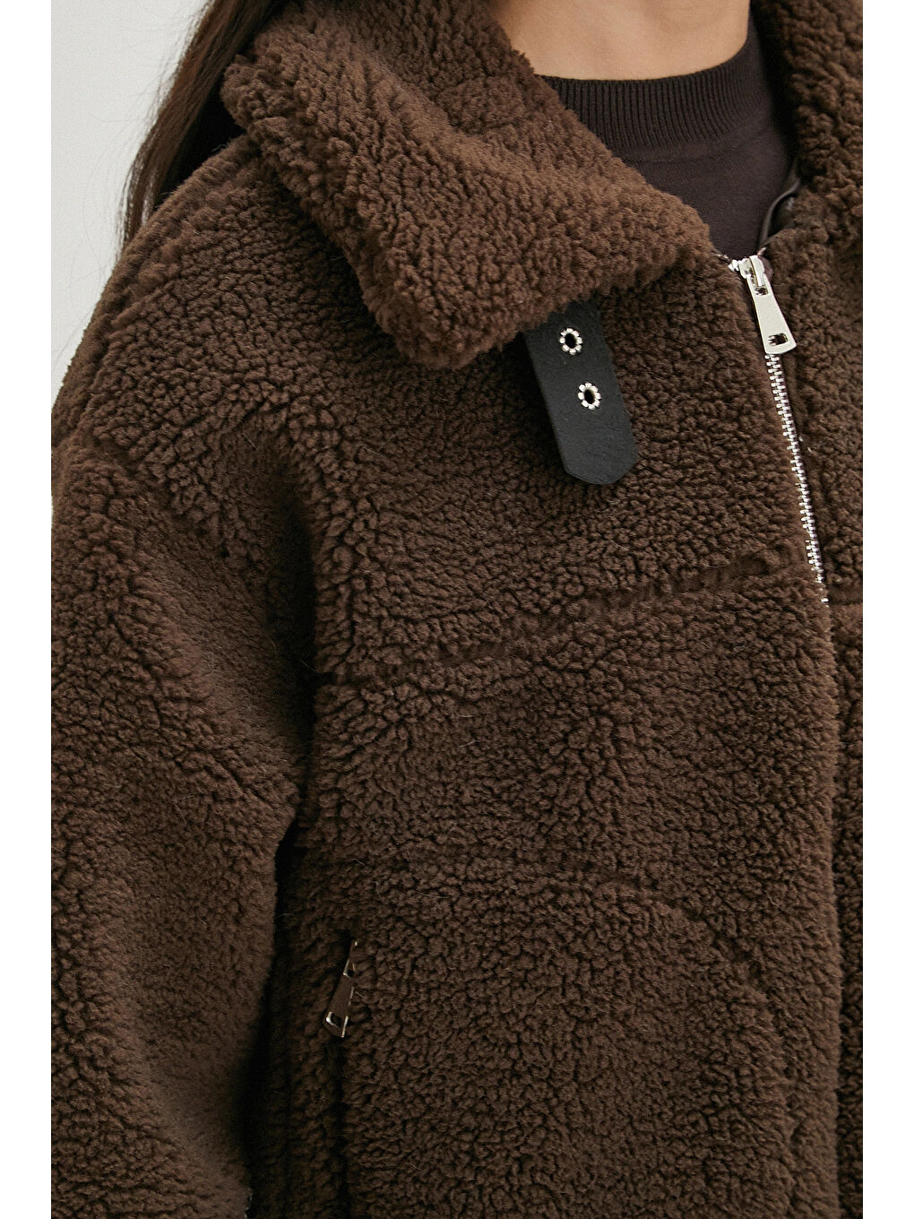 Karışık Yaka Detaylı Pelüş Mont Kahve-4
