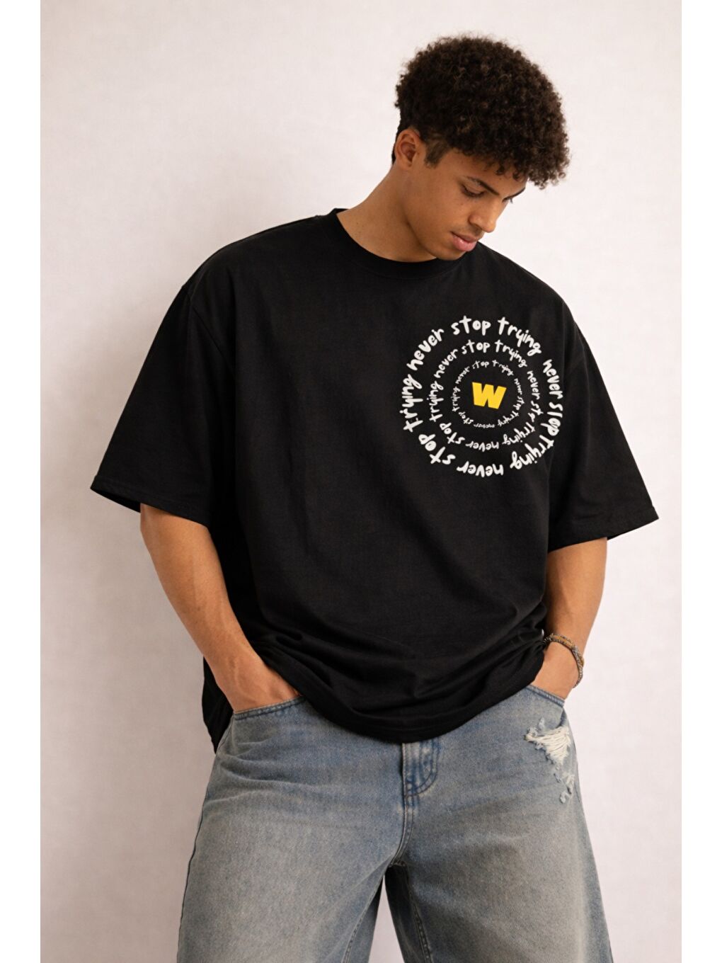 Siyah Erkek Oversize Tişört Never Stop Trying Baskılı Salaş Kalıp