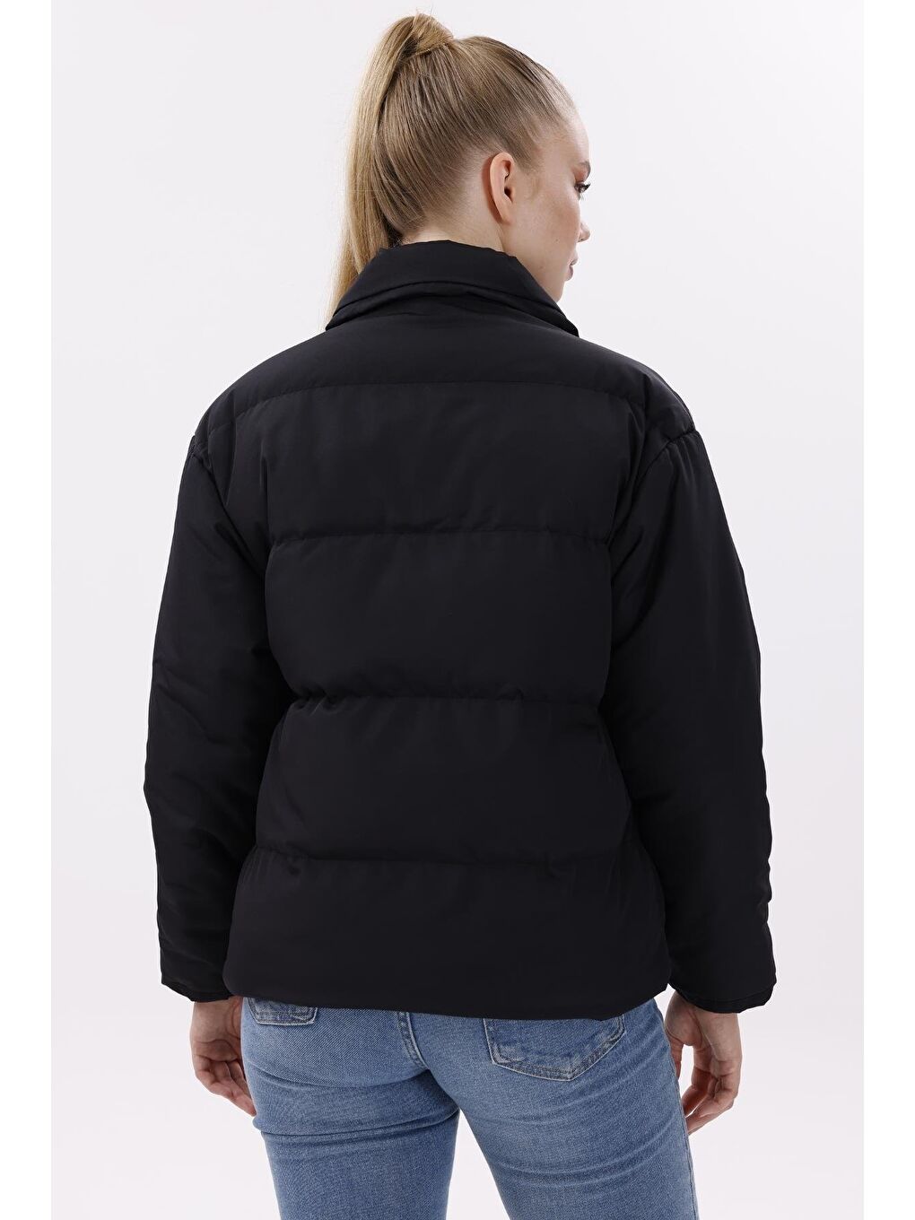 Siyah Kadın Dolgulu Puffer Mont - Yüksek Yaka, Suya Dayanıklı-5