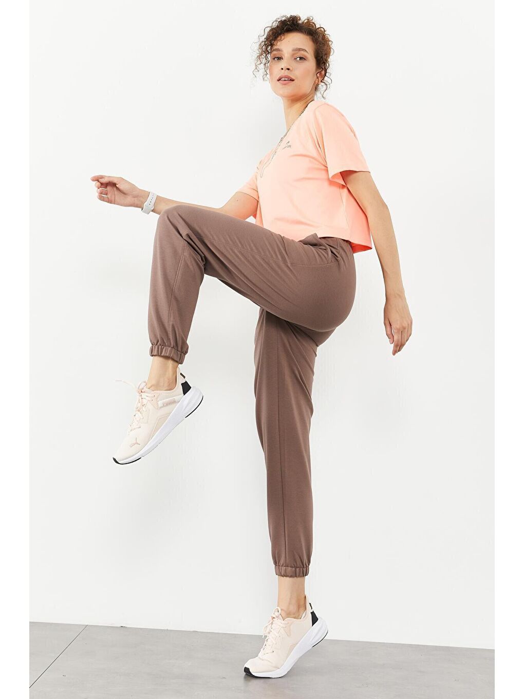 Kahverengi Toprak Cepli Yüksek Bel Rahat Form Lastik Paça Kadın Eşofman Alt - 94583-4