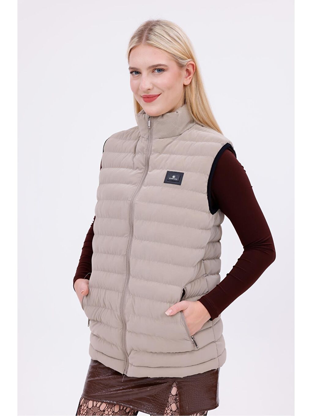 Bej Kadın Siyah Nova Kumaş Şişme Yelek - İç Cepli-5