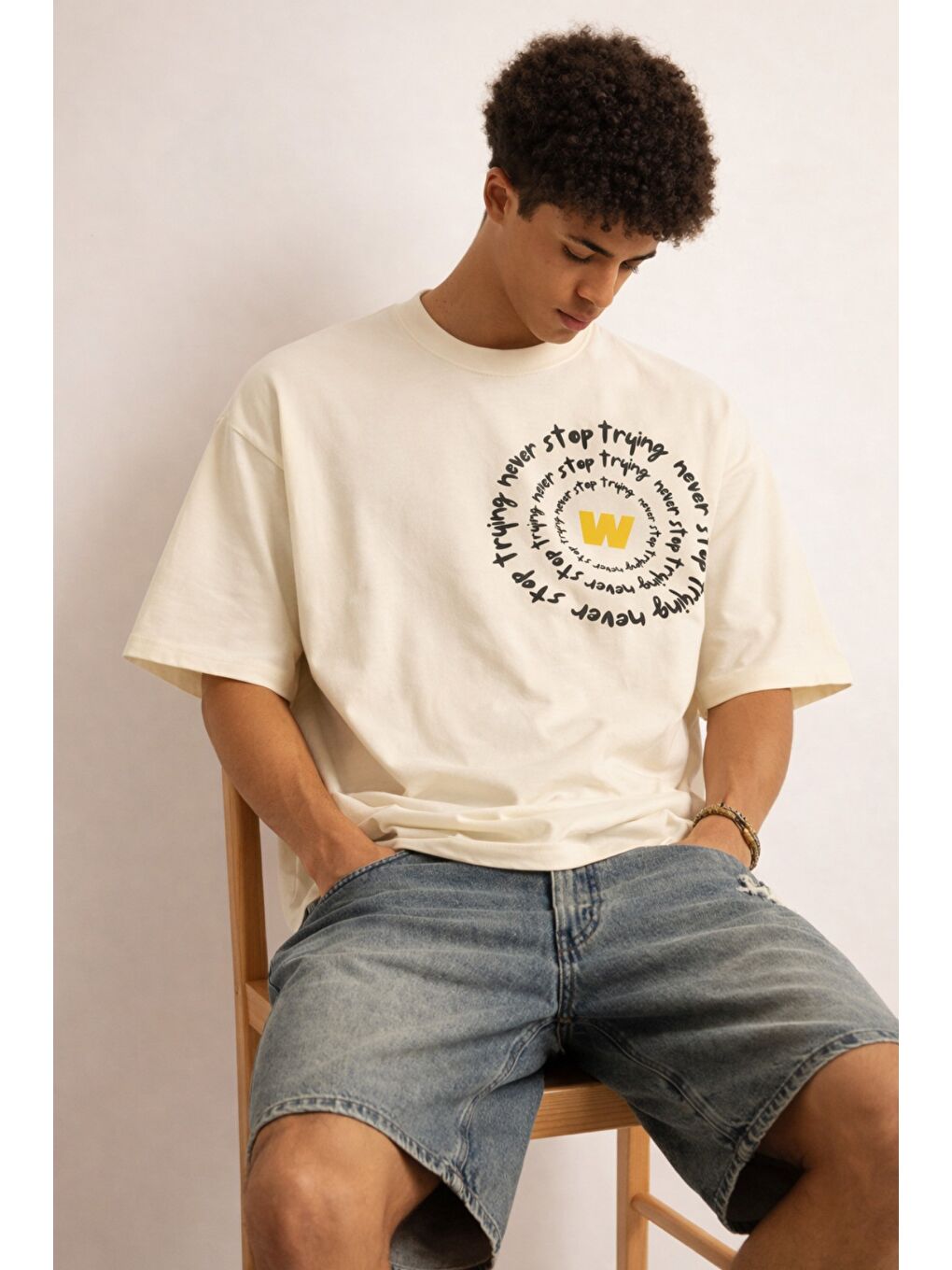 Bej Erkek Oversize Tişört Never Stop Trying Baskılı Salaş Kalıp-1
