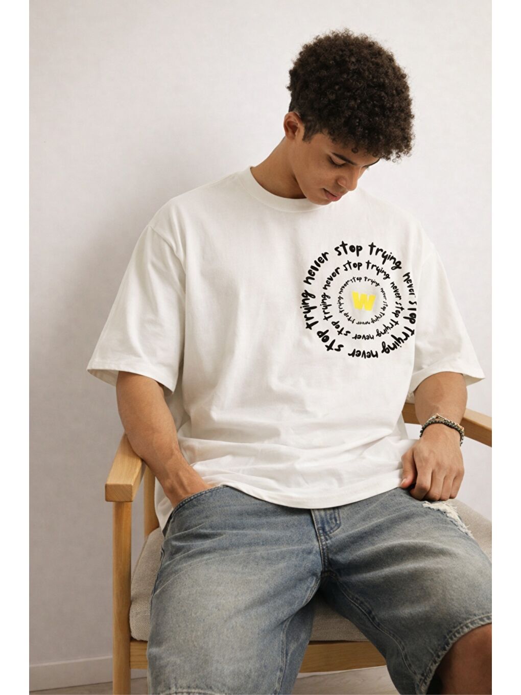 Beyaz Erkek Oversize Tişört Never Stop Trying Baskılı Salaş Kalıp-1