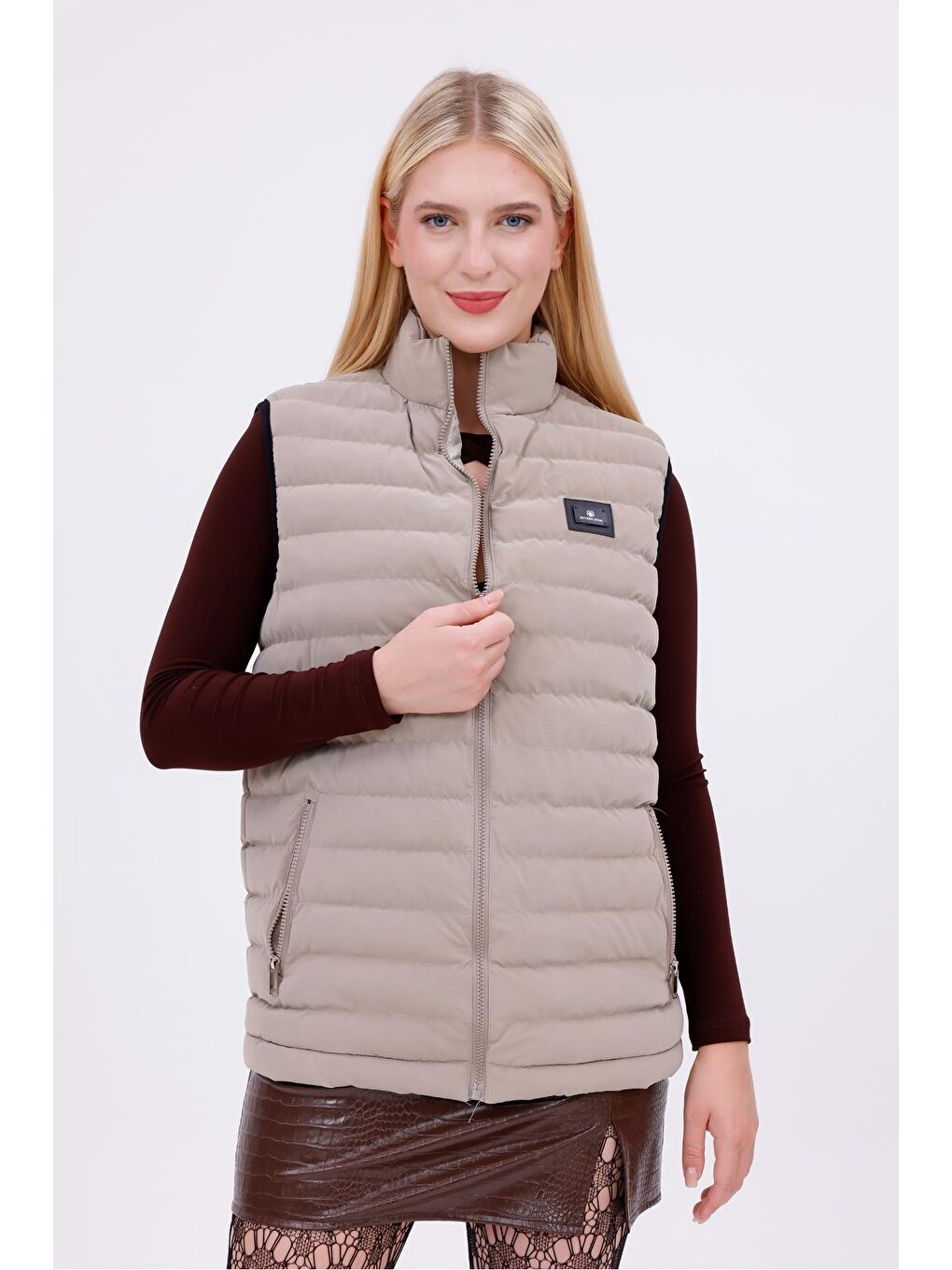 Bej Kadın Siyah Nova Kumaş Şişme Yelek - İç Cepli-1