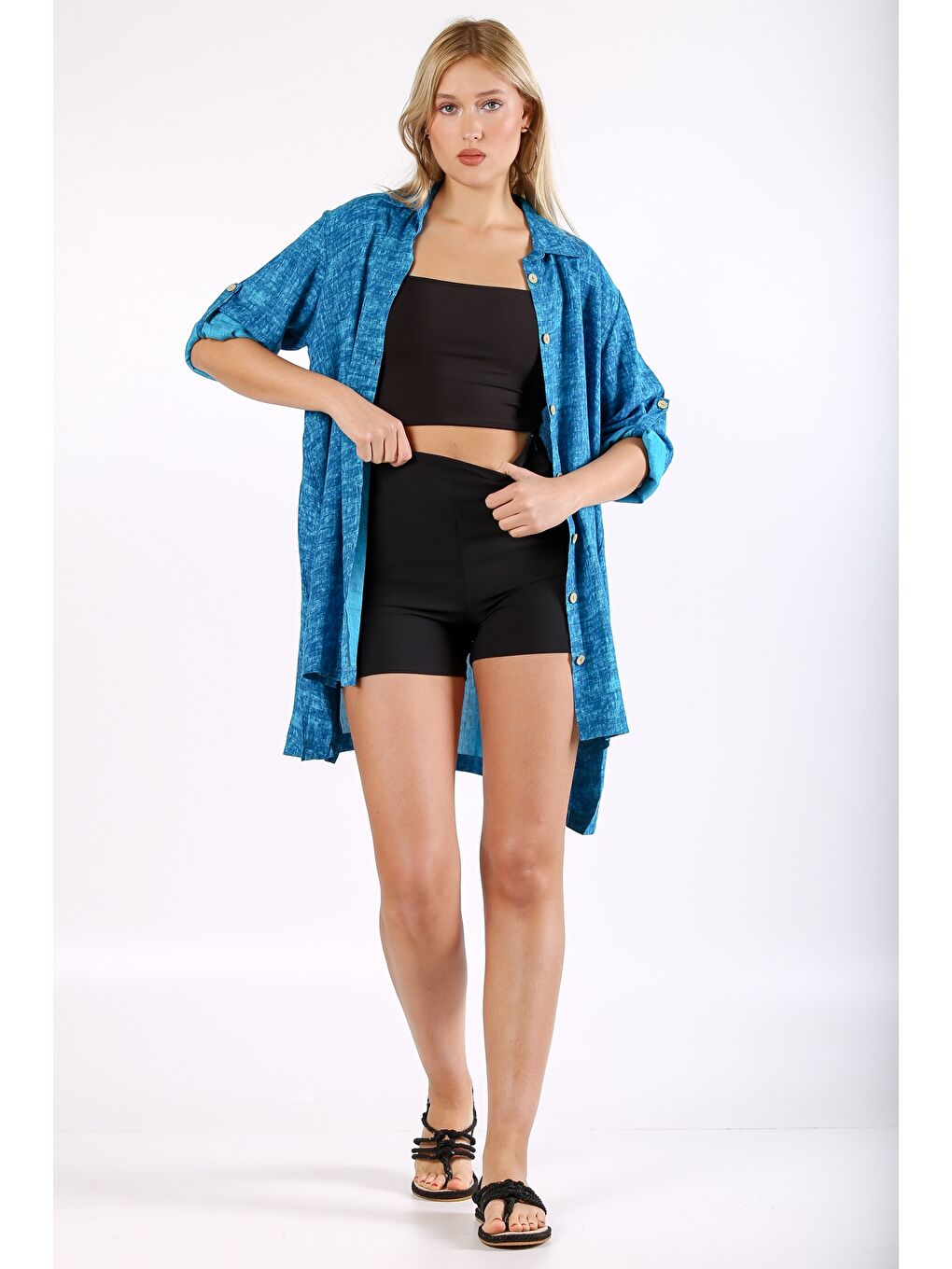 İtalyan Mavi Apaş Yaka 3/4 Kol Desenli Yırtmaçlı Dokuma Gömlek Elbise-4