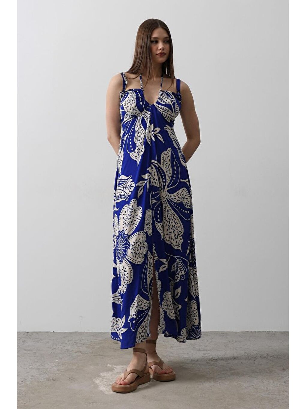 Mavi ASKILI VİSCON ELBİSE - Saks