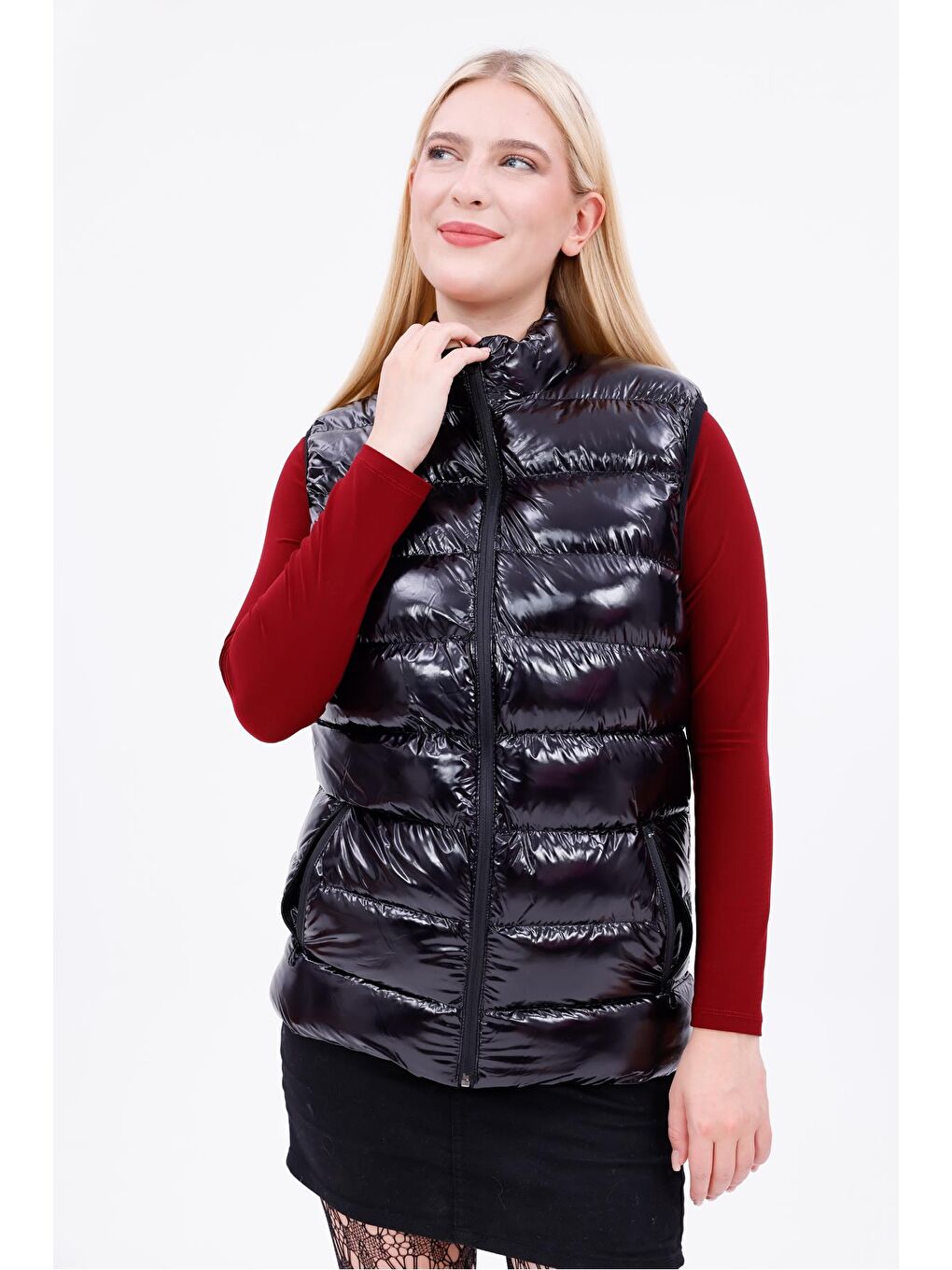 Kadın Siyah Parlak Kumaş Şişme Yelek-3