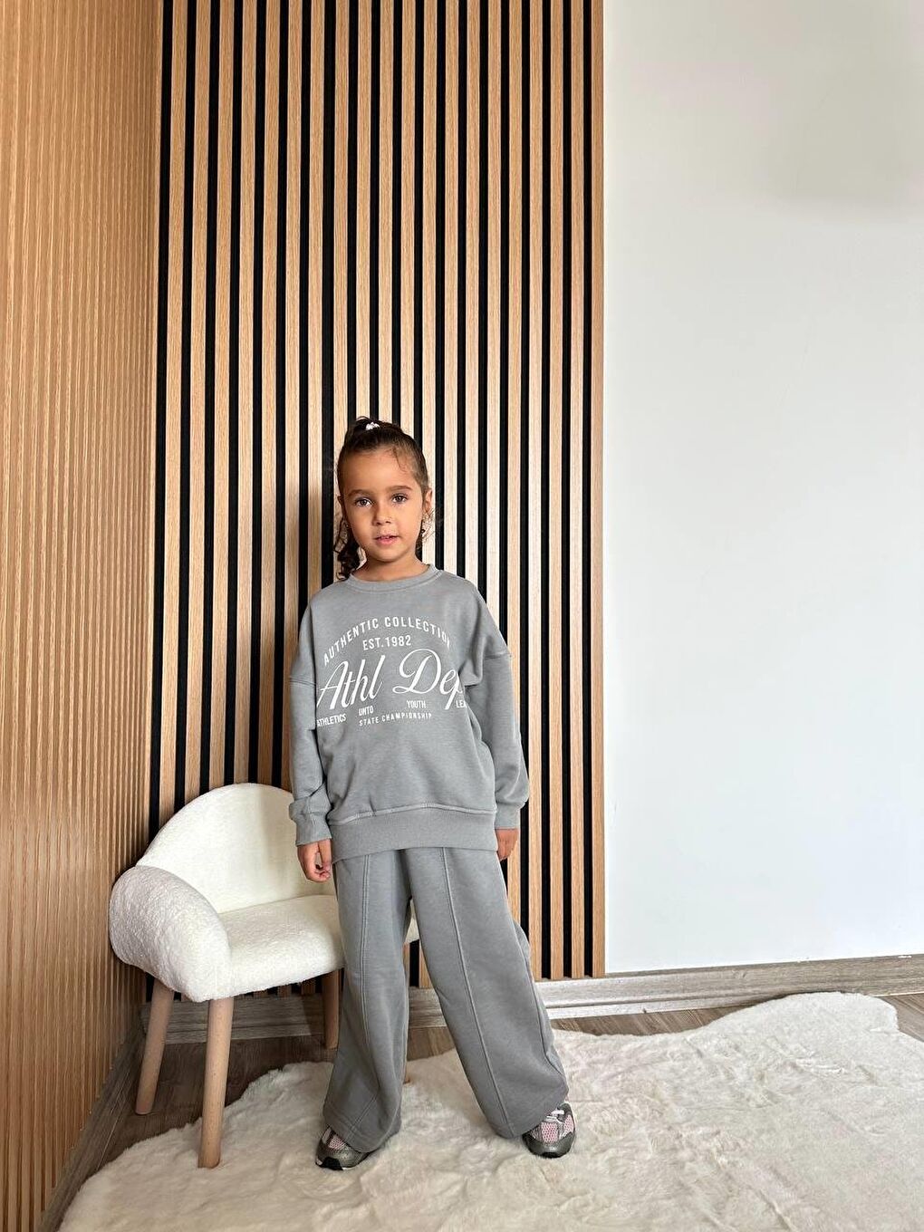 Gri Kız Çocuk Geniş Paça Baskılı 3 İplik Kumaş Altüst Takım-2