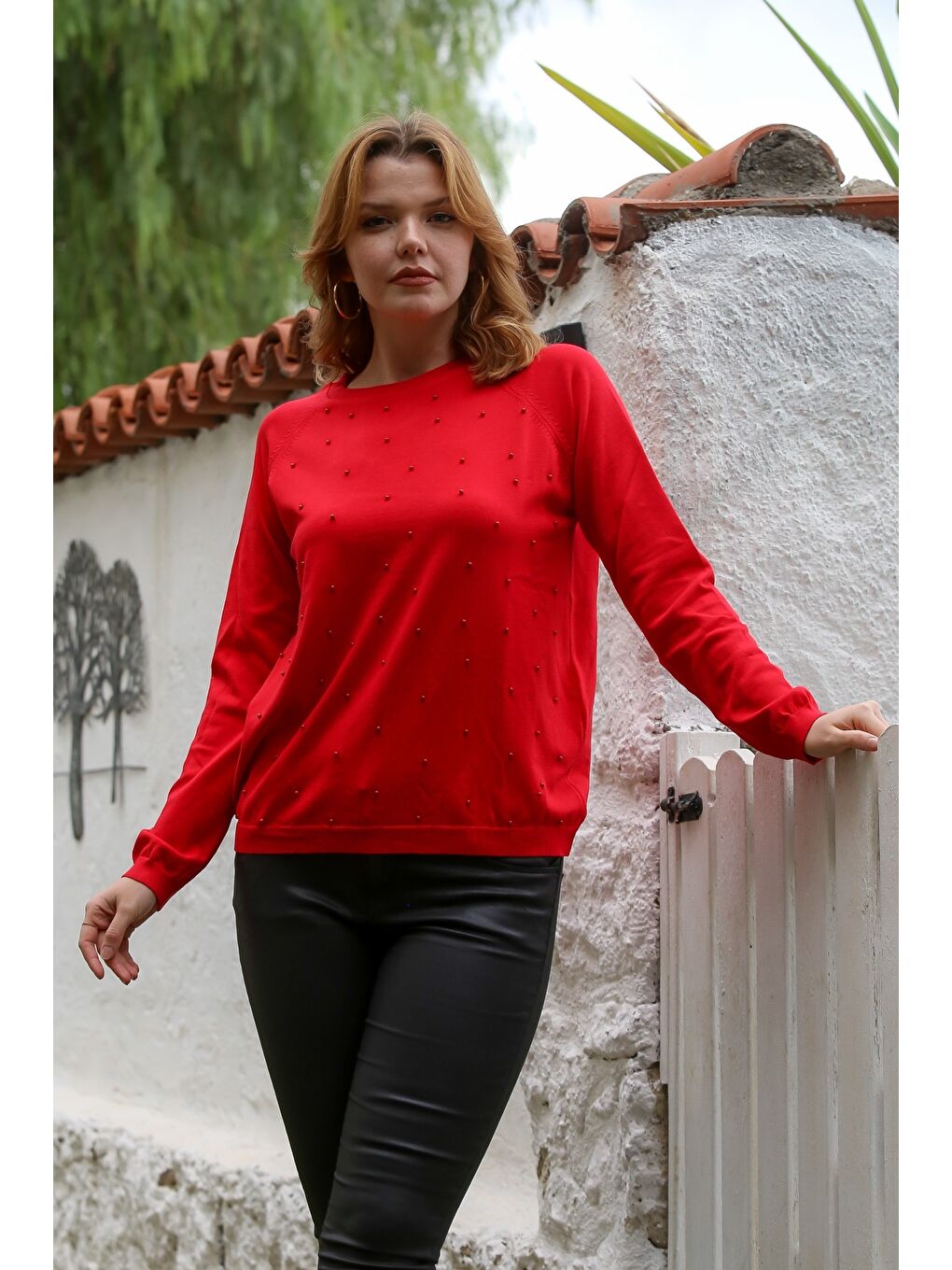 Kırmızı Yuvarlak Yaka Uzun Kol İnce Boncuklu Triko Bluz 68 66-2