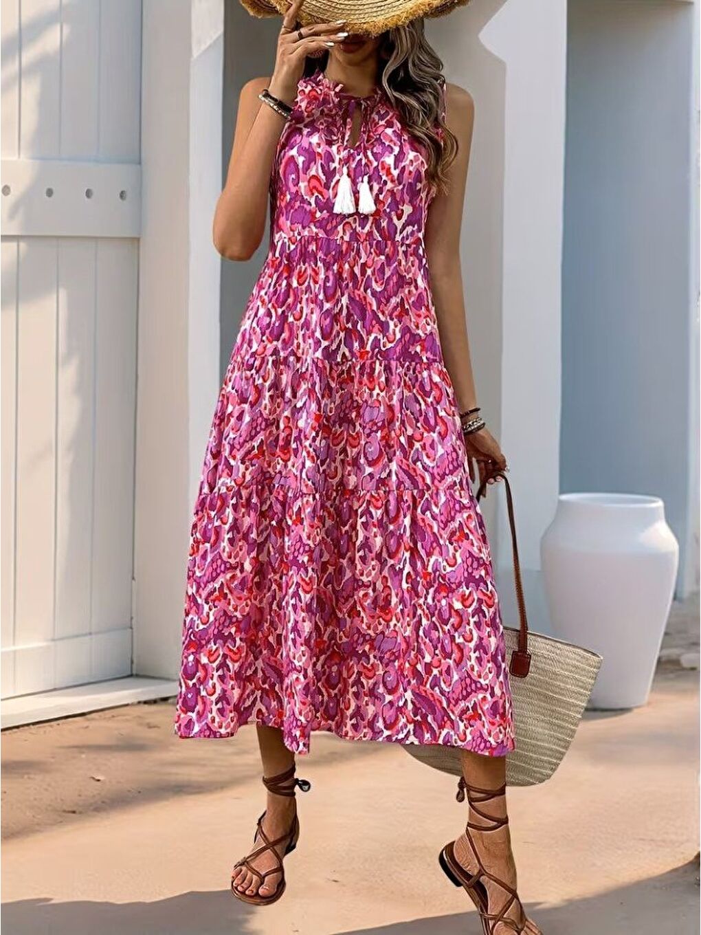 Pembe Kadın Askılı Yakası Fırfırlı Bağcıklı Desenli Uzun Süprem Elbise-1