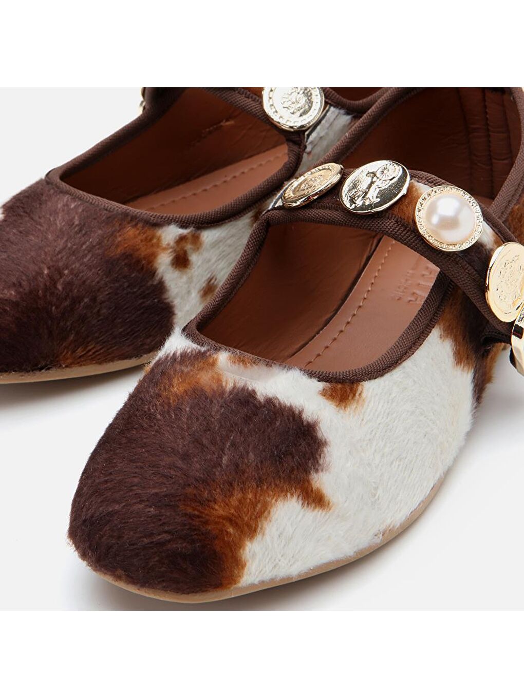 Pelüş Bej Taşlı Kadın Babet-2