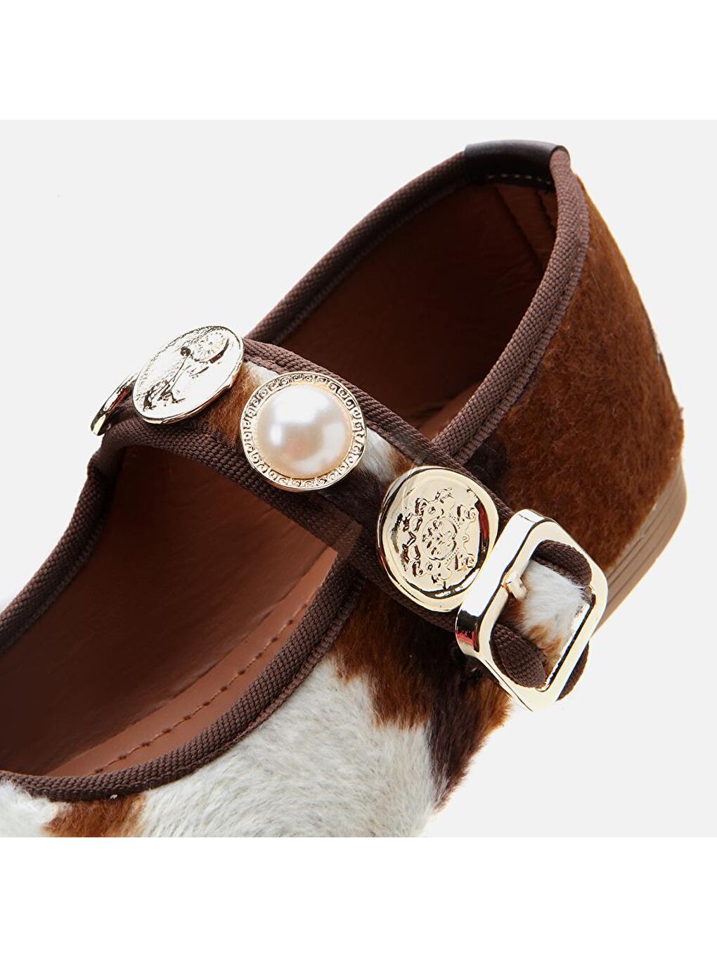 Pelüş Bej Taşlı Kadın Babet-5