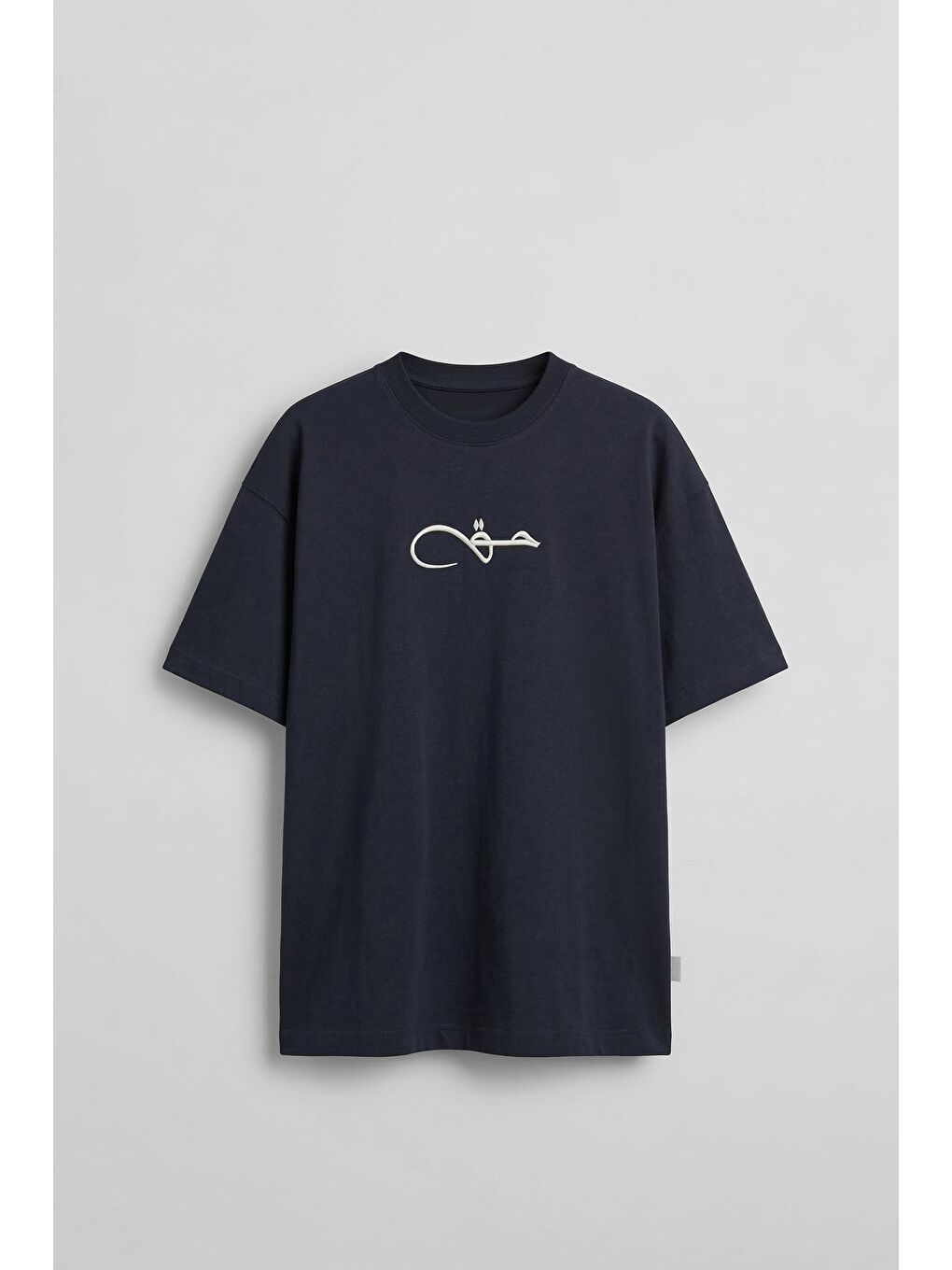 Erkek Oversize Nakışlı Halı Desenli Sırt Baskılı T-Shirt Lacivert