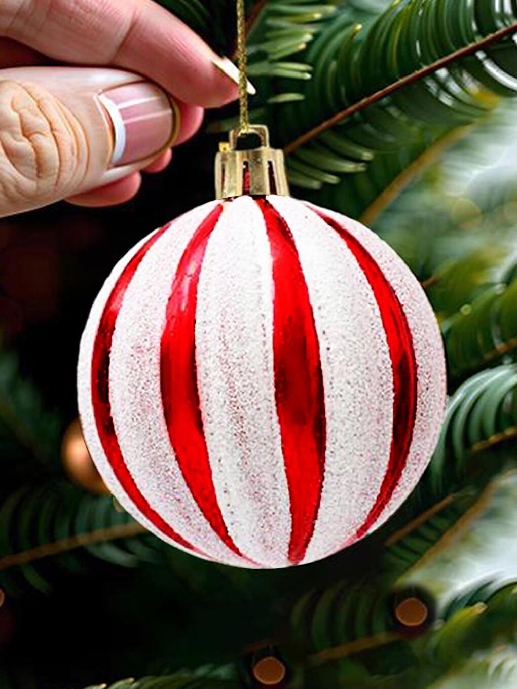 Yılbaşı Topları Kırmızı Beyaz Çizgili Çam Ağacı Süsleri 10 cm 4'lü-1