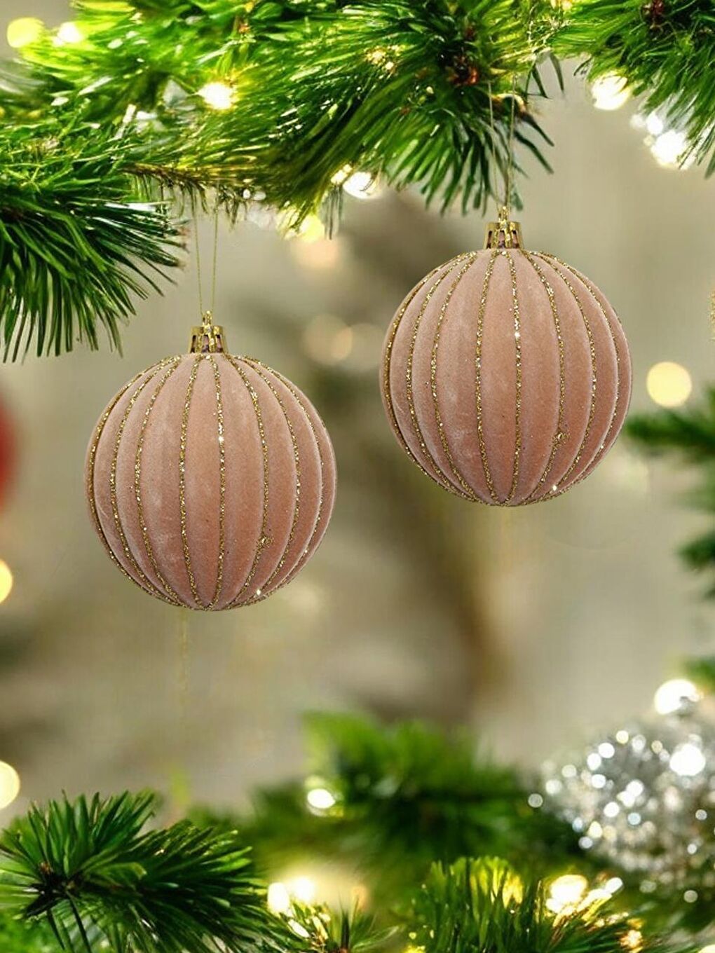 Pembe Yılbaşı Topları Altın Simli Kadife Yılbaşı Ağacı Süsü Somon 10 cm 4'lü