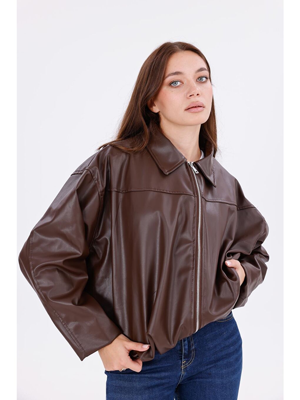Kahverengi Kadın Oversize Deri Görünümlü Ceket – Fermuarlı Modern Stil Günlük Dış Giyim-7