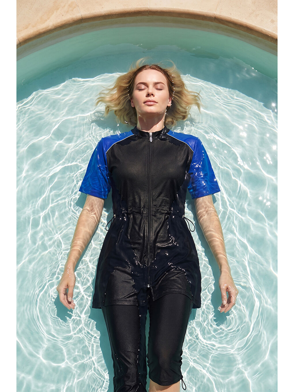 Siyah Önü Kapaklı Paraşüt Kısa Kollu Yarı Kapalı Mayo R303-1