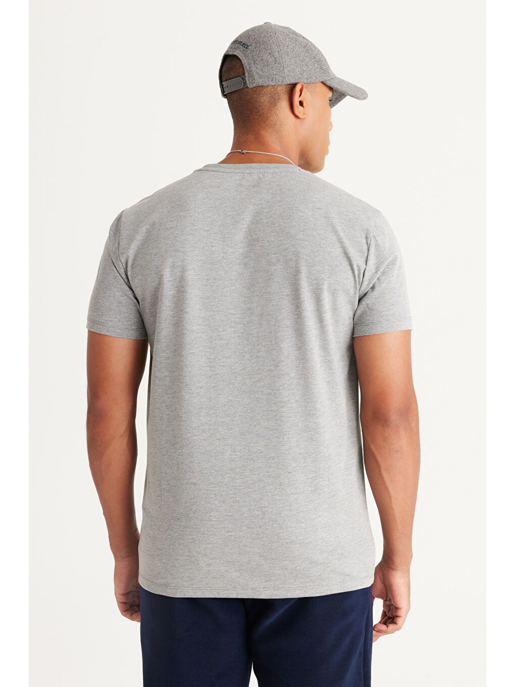 Gri Erkek K.GRI-SIYAH-BEYAZ Slim Fit Bisiklet Yaka 3'lü %100 Pamuk Tişört Paketi-8