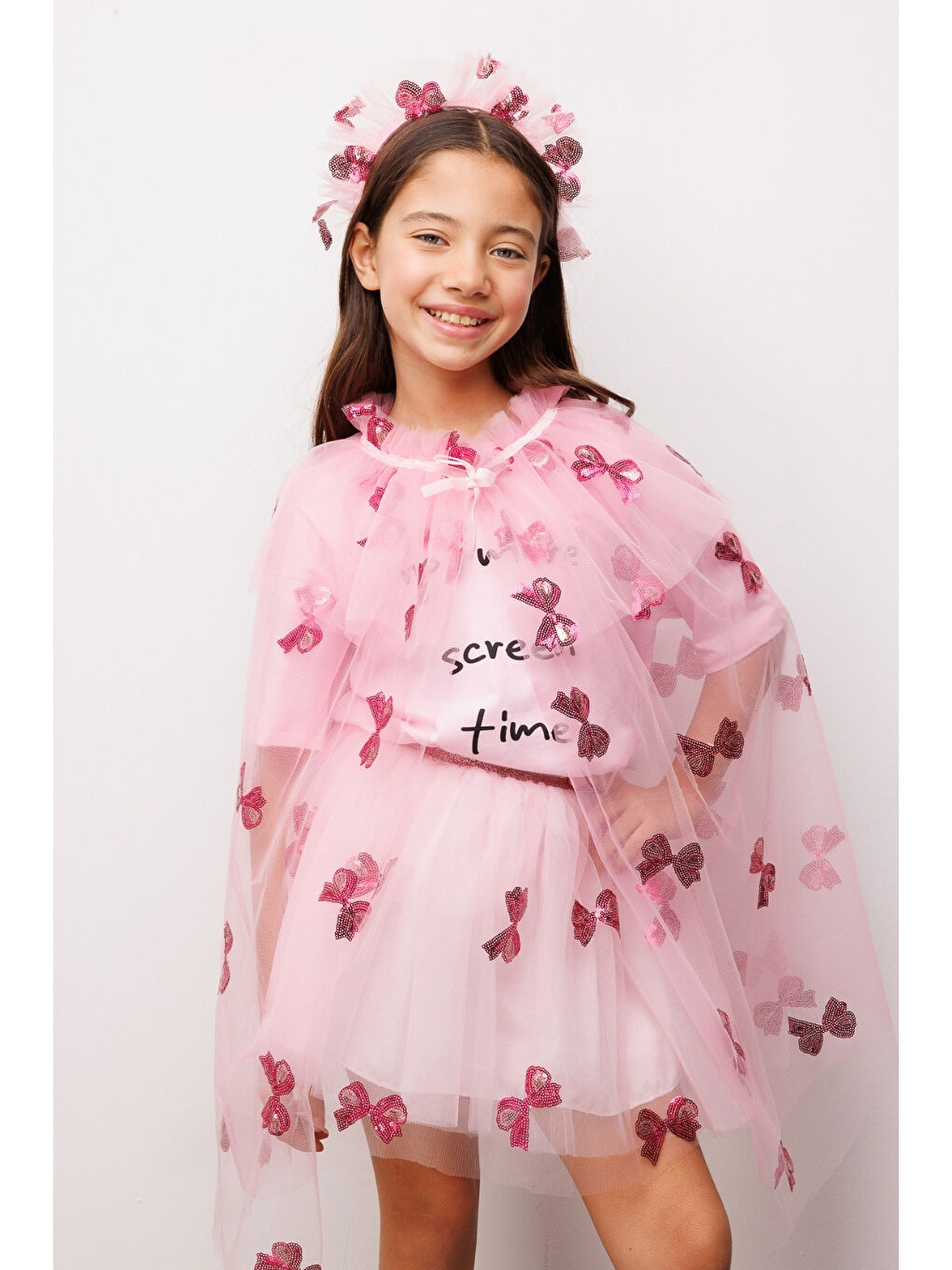 Pembe Pullu Fiyonk Desenli Kız Çocuk Parti Pelerin Taç Set-1