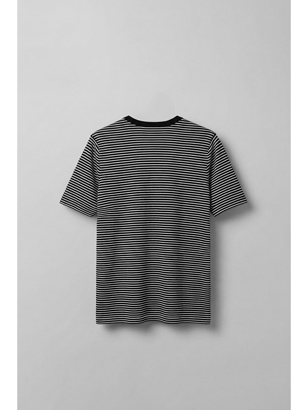 Erkek Regular Fit Çizgili Basic T-Shirt Siyah-1