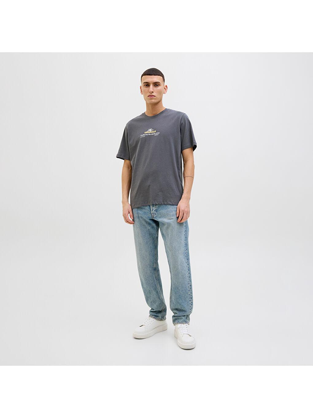 Star Erkek Gri Yuvarlak Yaka Tişört-1