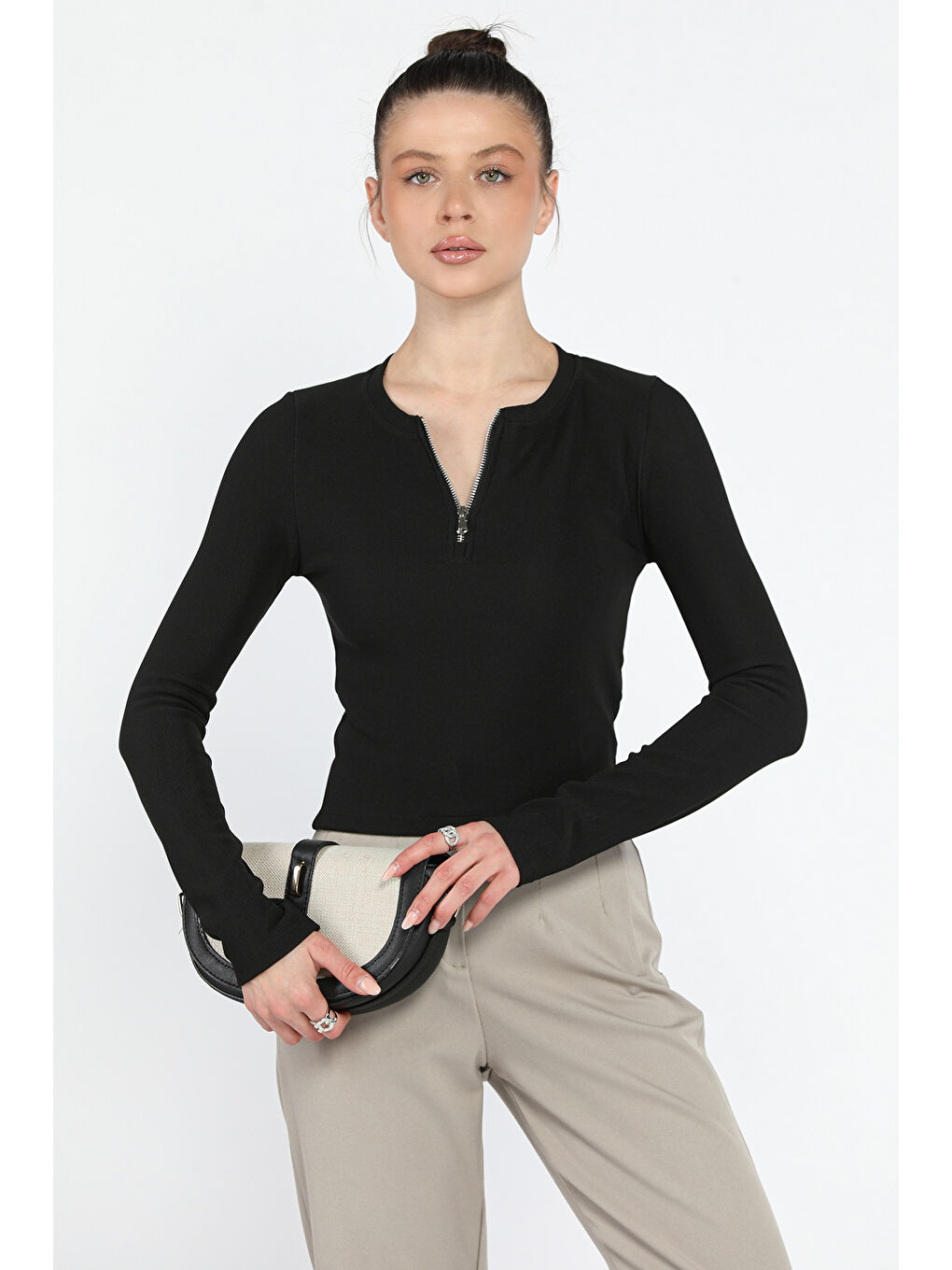 Siyah Kadın Yarım Fermuarlı Crop Body Bluz