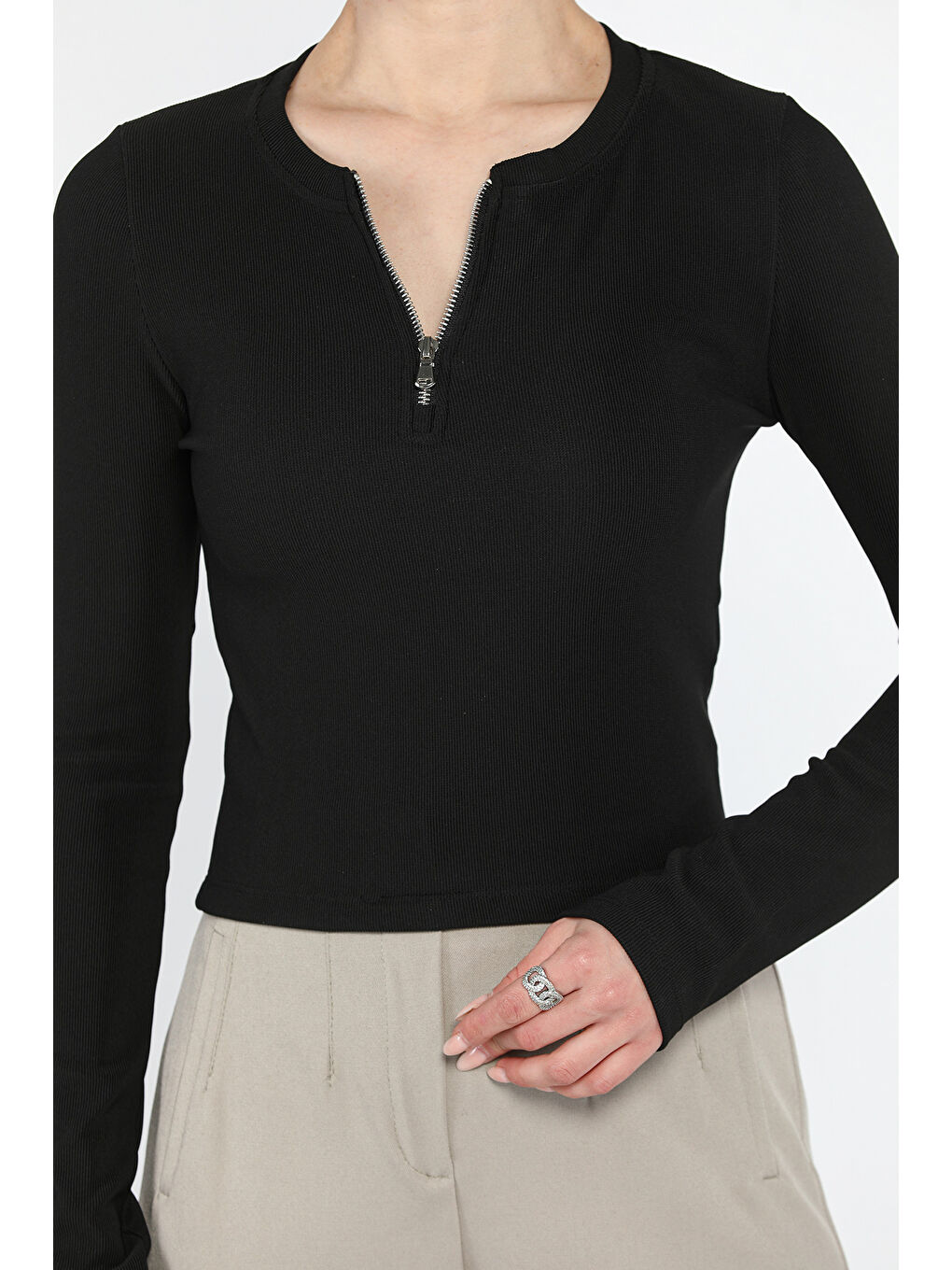 Siyah Kadın Yarım Fermuarlı Crop Body Bluz-2