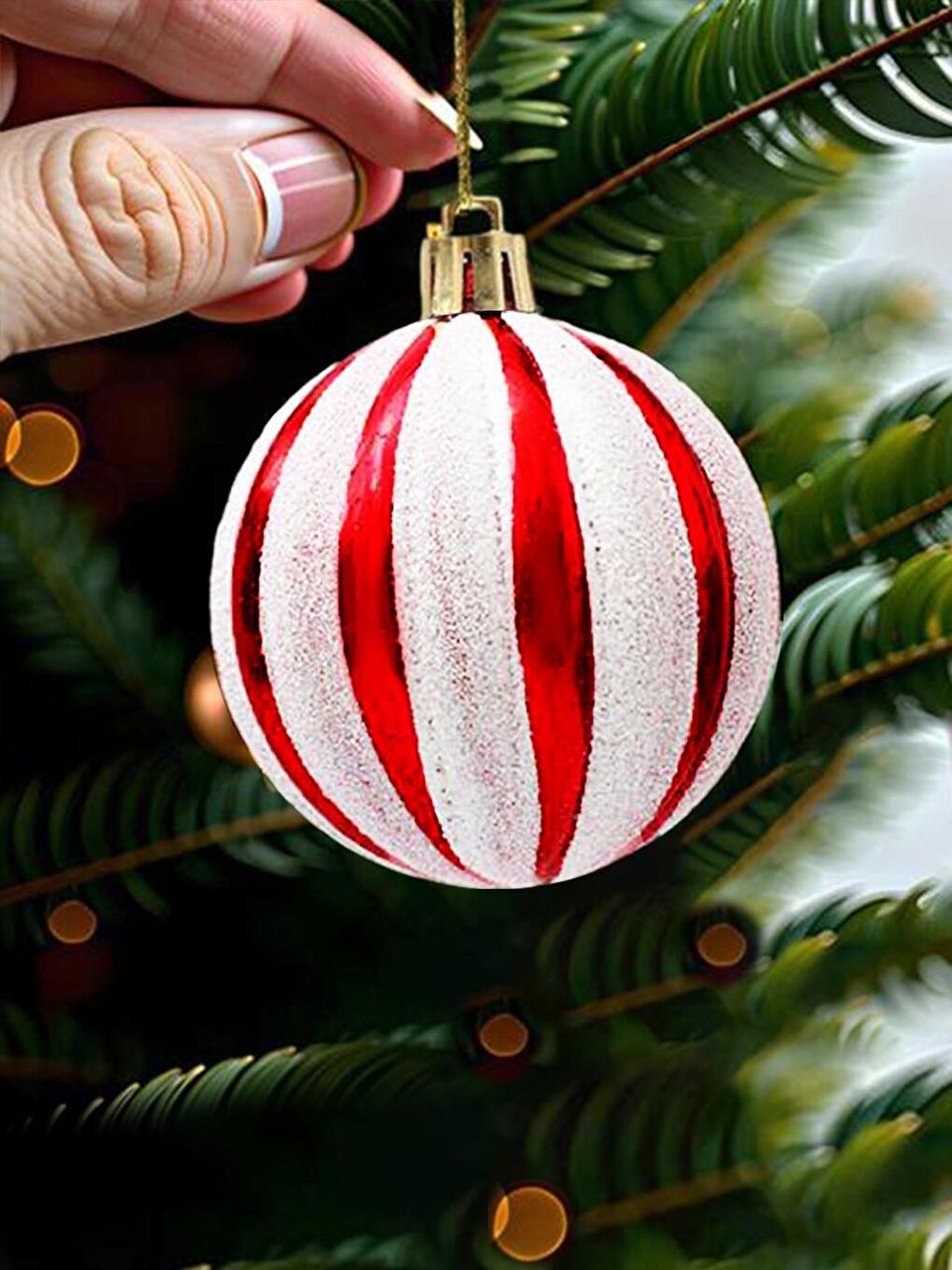 Yılbaşı Topları Kırmızı Beyaz Çizgili Çam Ağacı Süsleri 8 cm 4'lü-1
