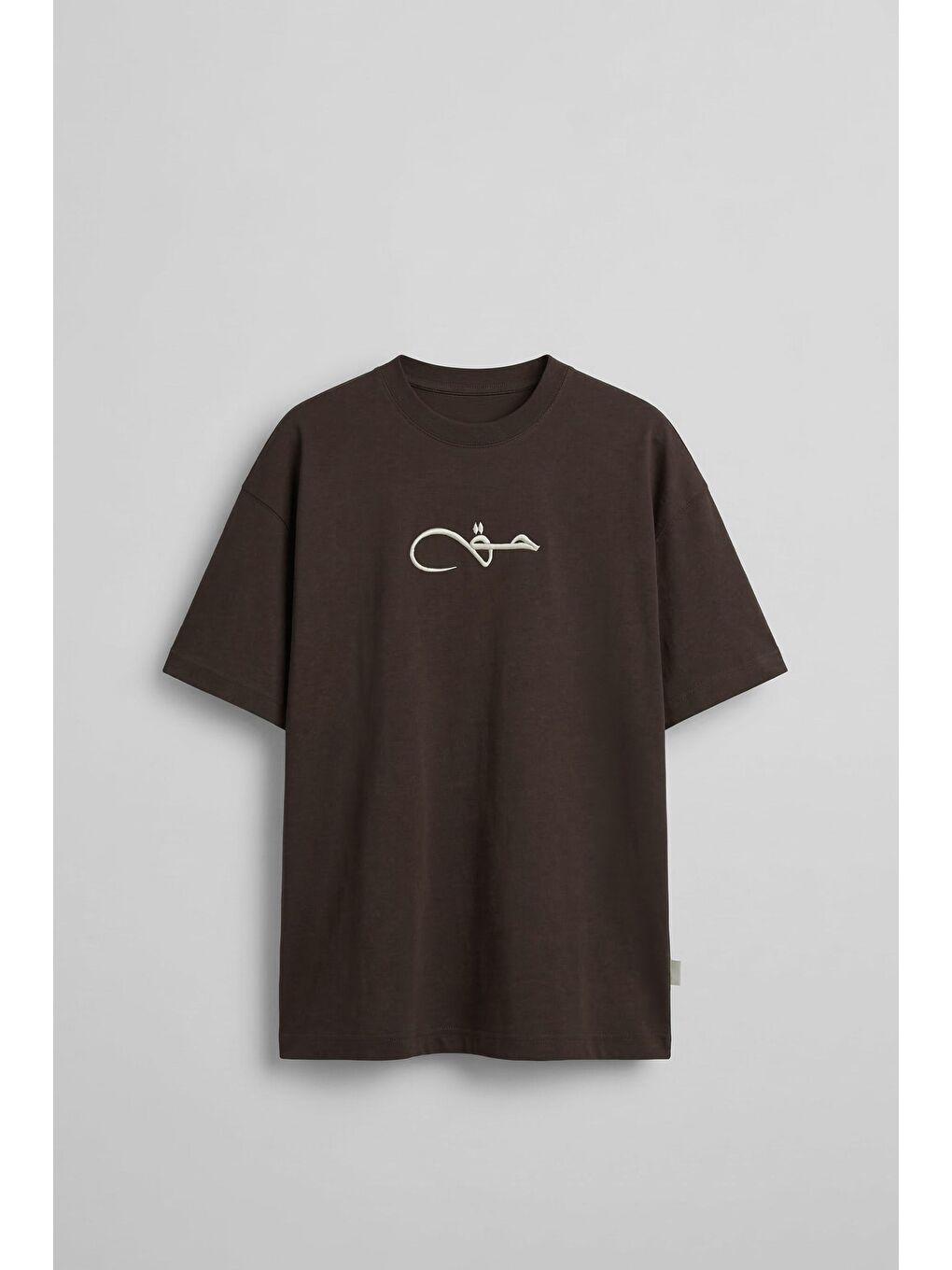 Erkek Oversize Nakışlı Halı Desenli Sırt Baskılı T-Shirt Kahverengi