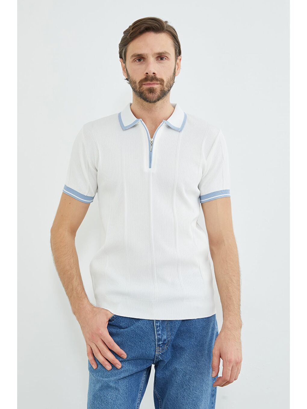 Ekru Çizgili Yarım Fermuarlı Polo Yaka Triko Tişört-1
