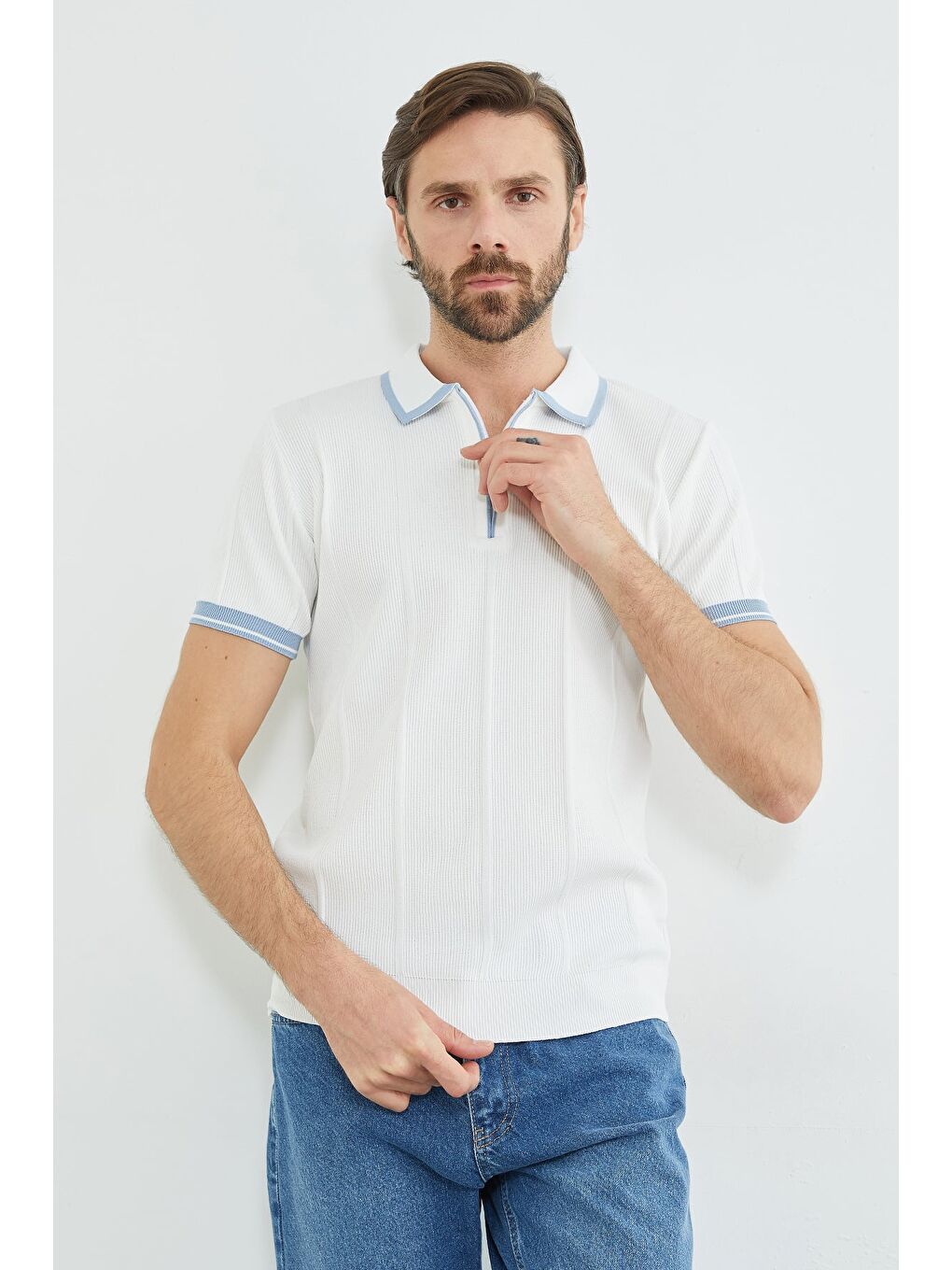 Ekru Çizgili Yarım Fermuarlı Polo Yaka Triko Tişört-3