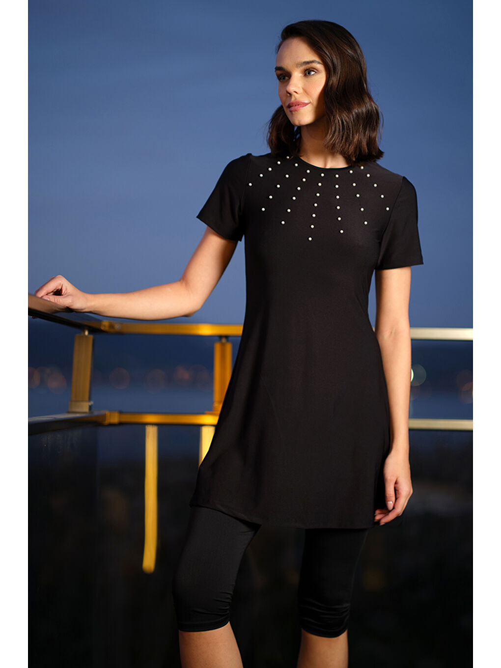 Kısa Kollu Taytlı Elastanlı Boncuk Detay Yarı Kapalı Mayo 24198 Siyah