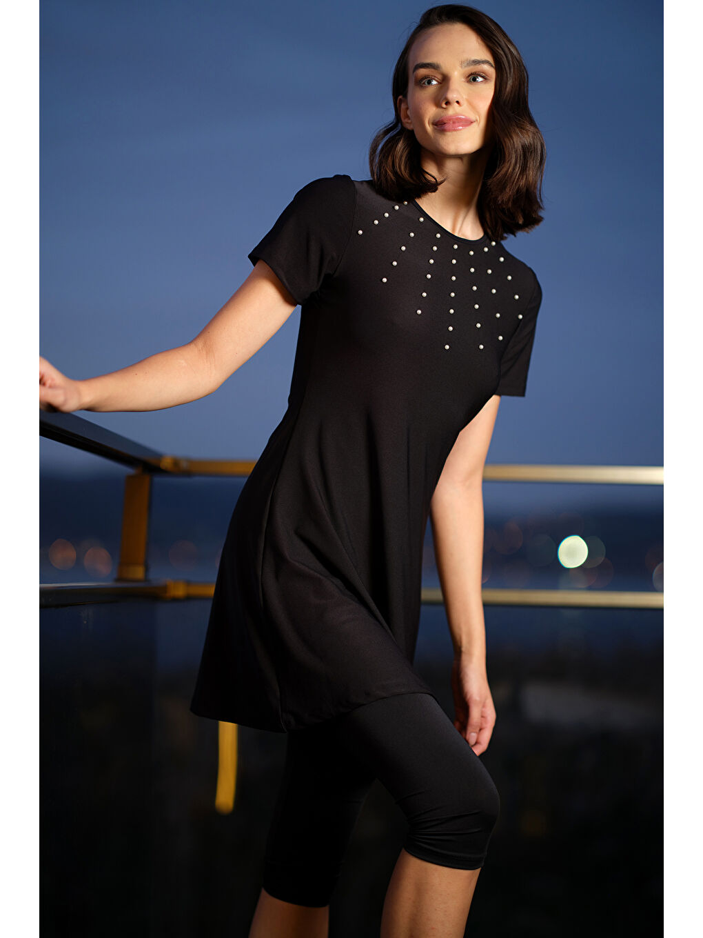 Kısa Kollu Taytlı Elastanlı Boncuk Detay Yarı Kapalı Mayo 24198 Siyah-1