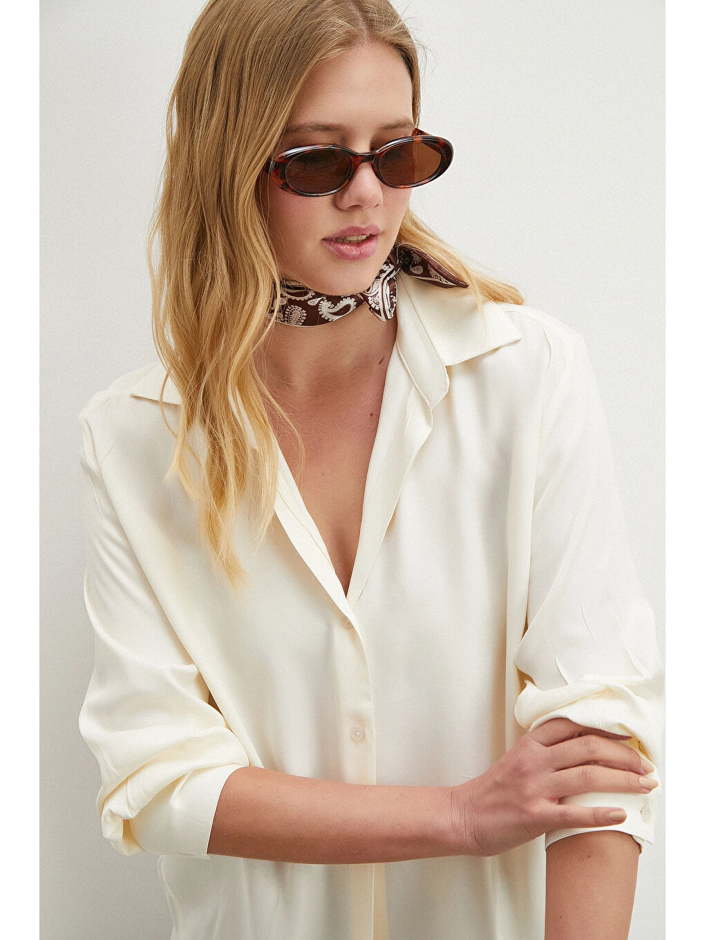 Viskon Saten Gömlek Ekru-3