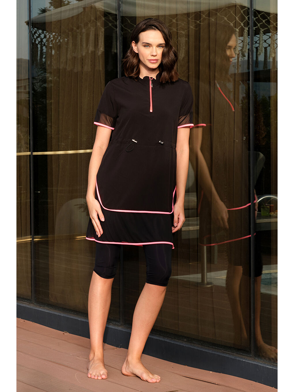 Kısa Kollu Taytlı Spor Elastan Biye Detay Yarı Kapalı Mayo 3422 Siyah-Pembe-1